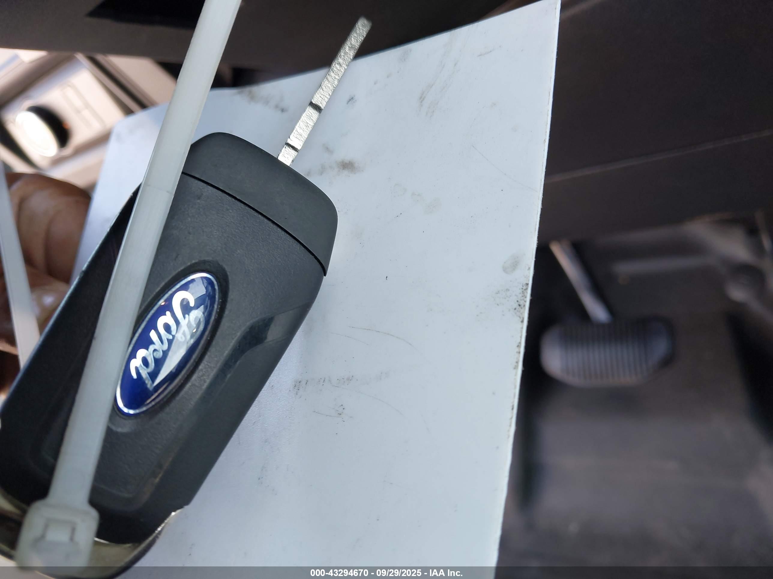 FORD F-150 image 11