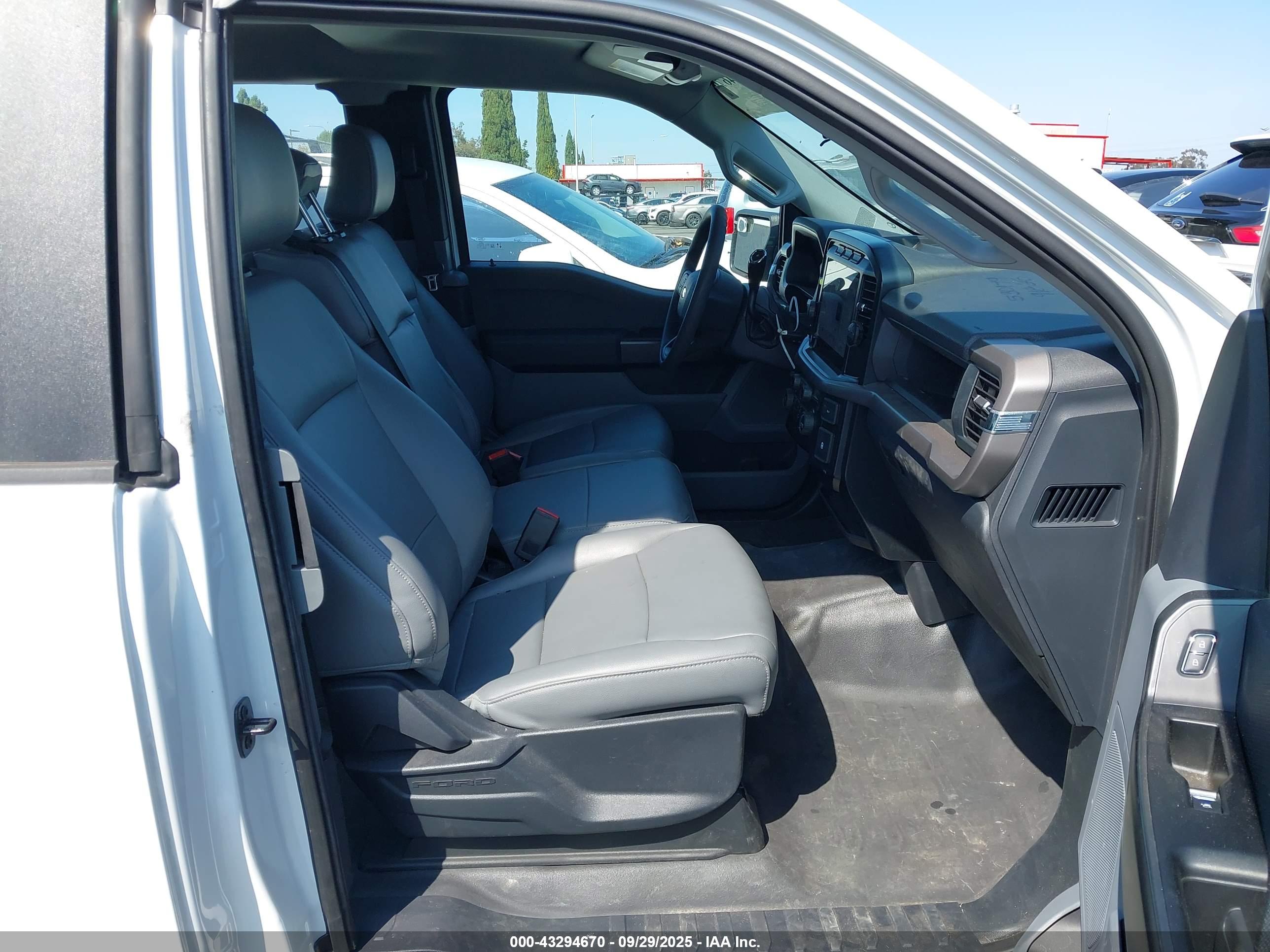 FORD F-150 image 5