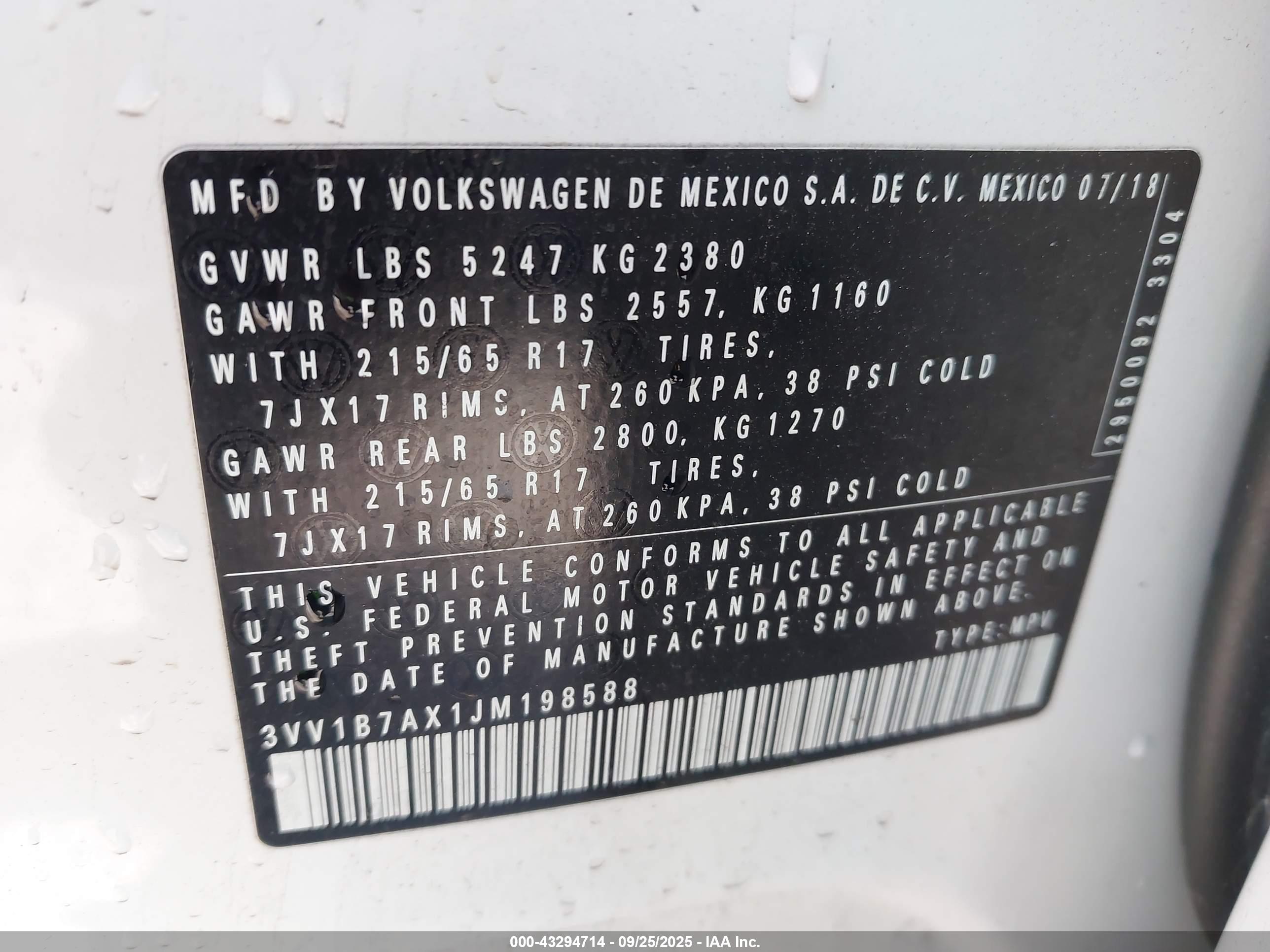 VOLKSWAGEN TIGUAN image 9