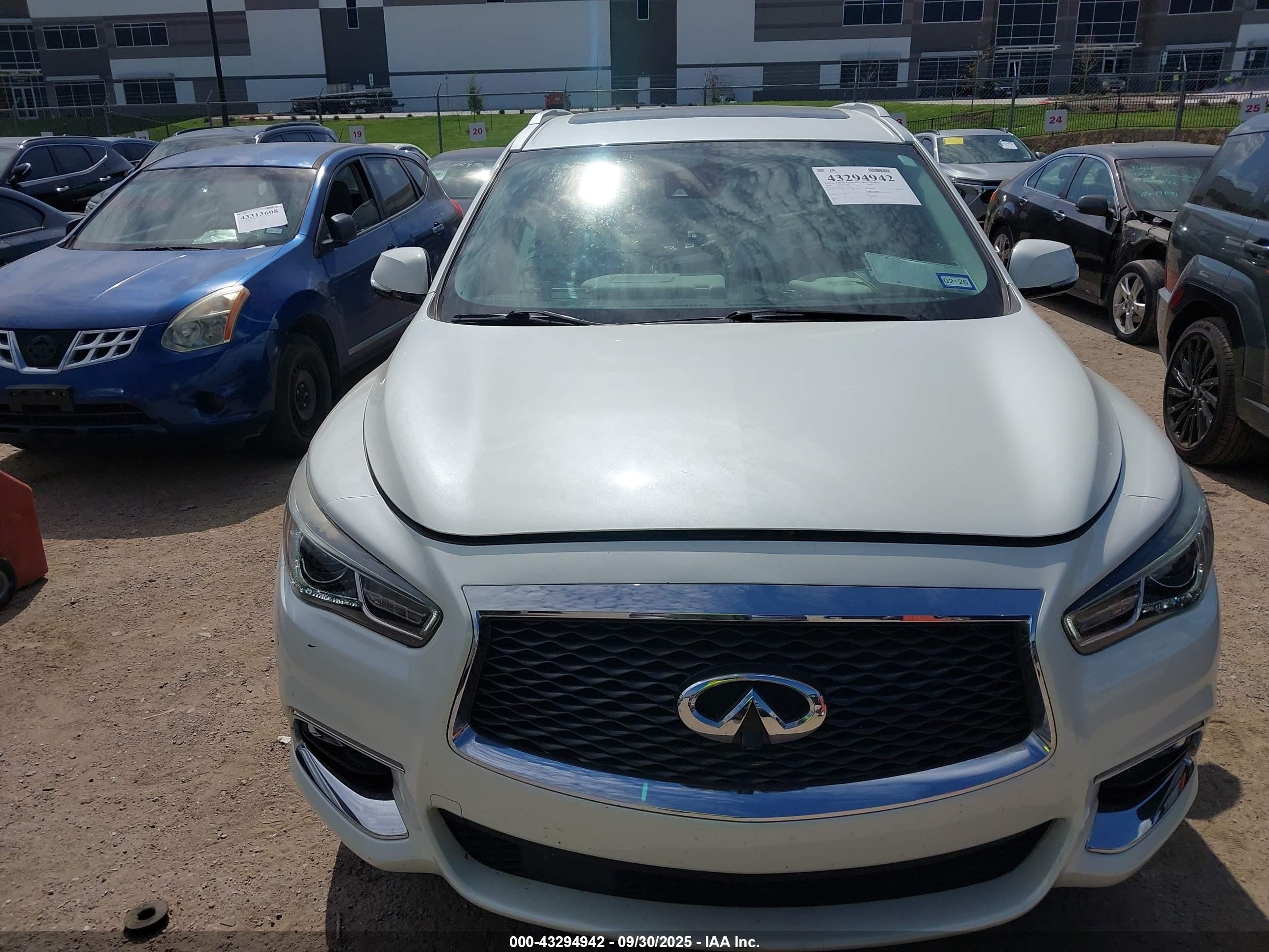INFINITI QX60 image 6