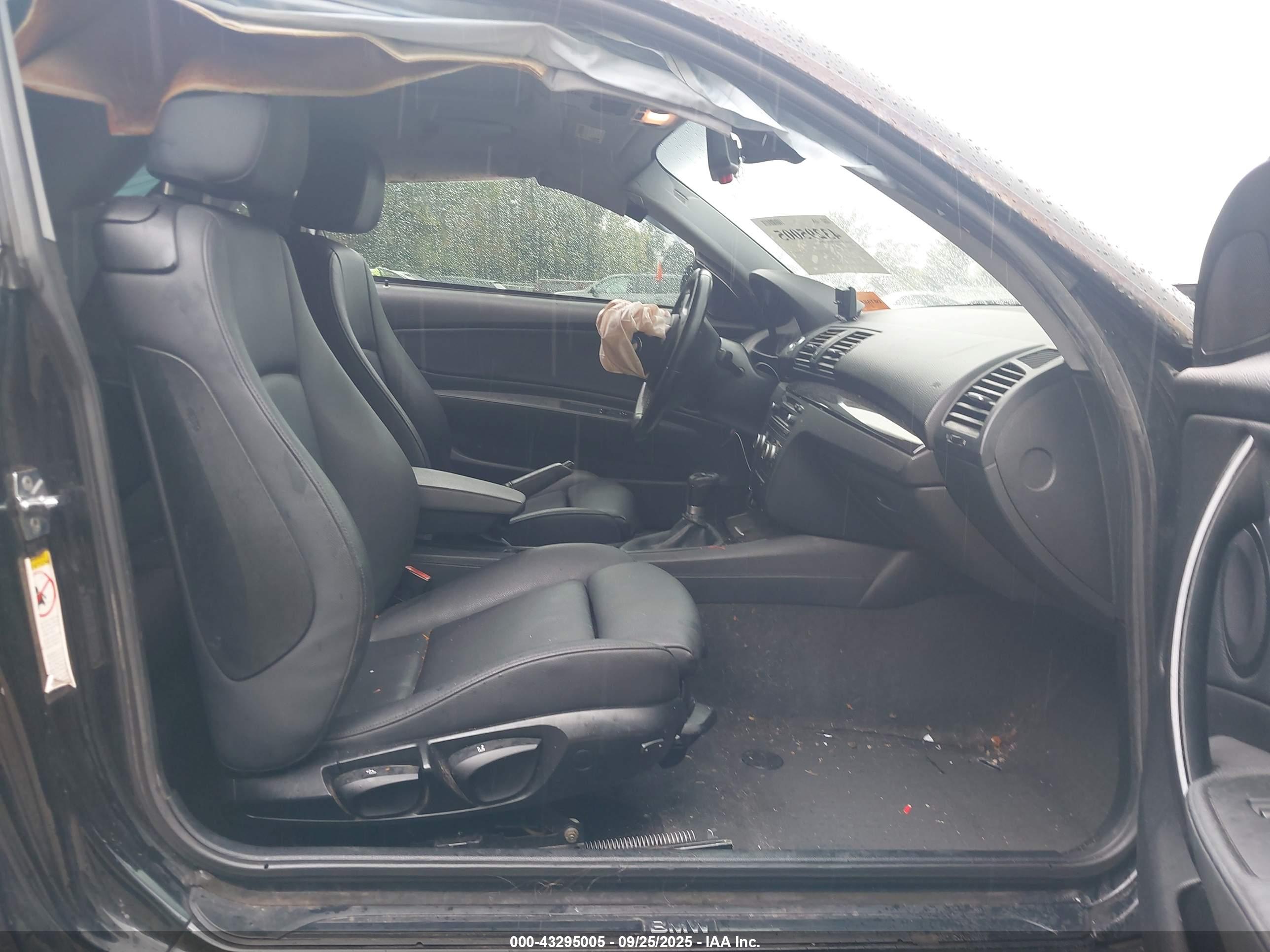 BMW 128I image 5