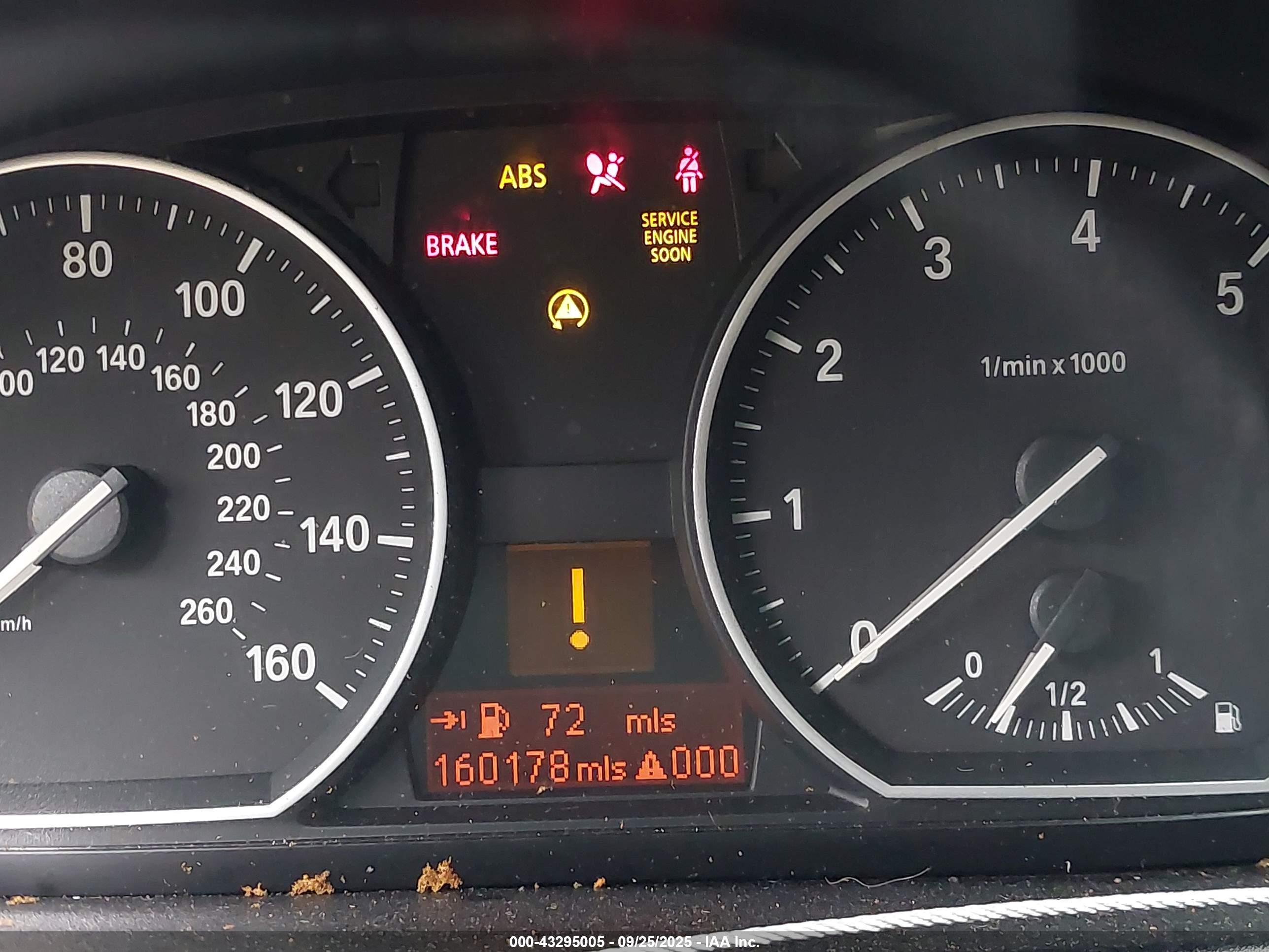 BMW 128I image 7