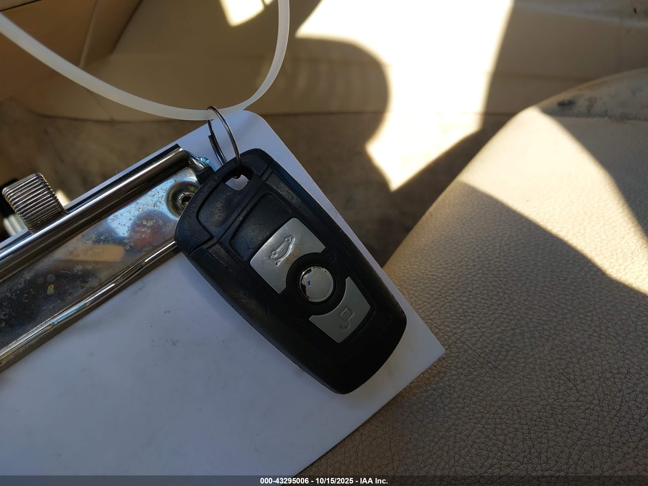 BMW 328I image 11