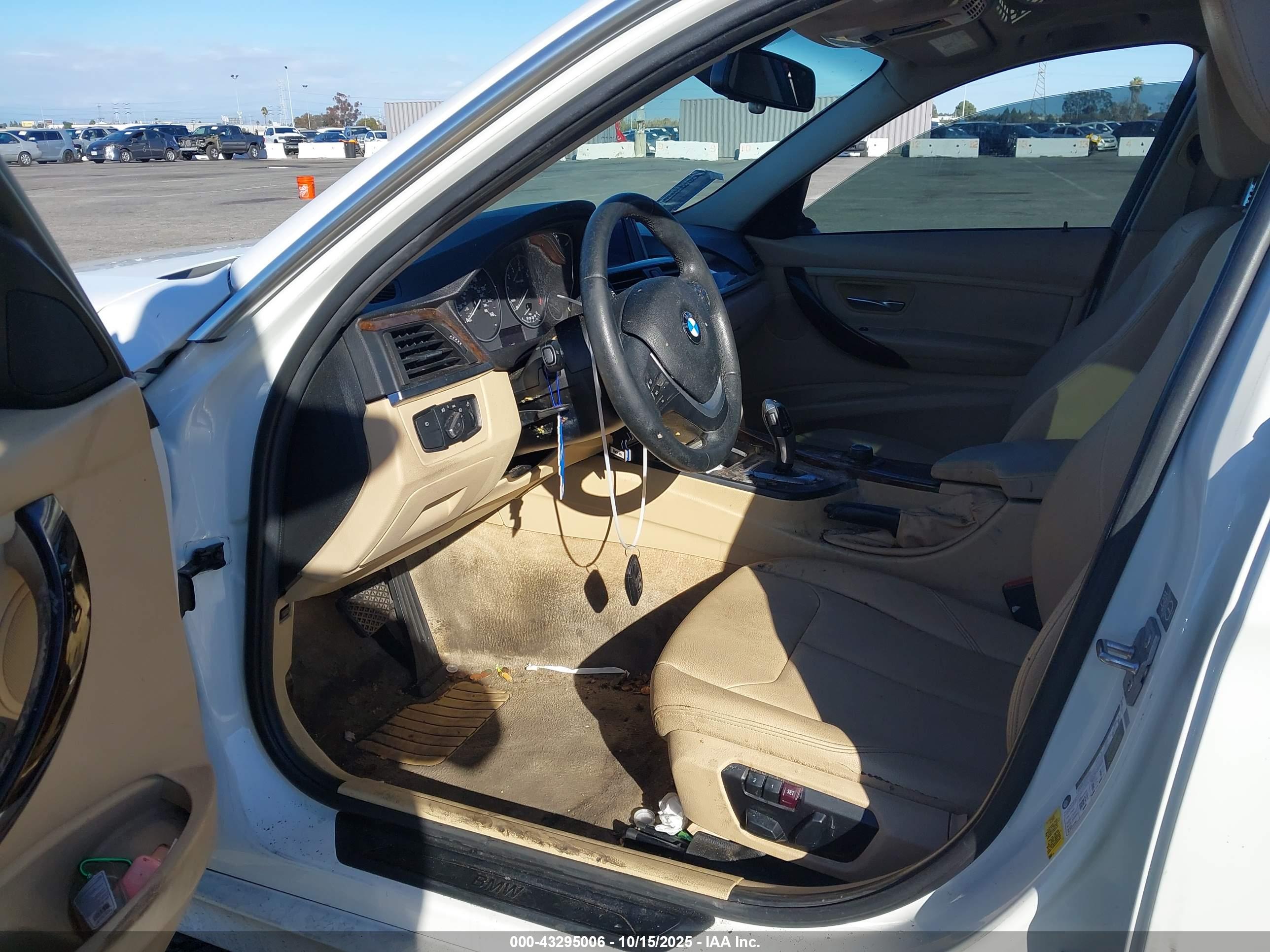 BMW 328I image 5