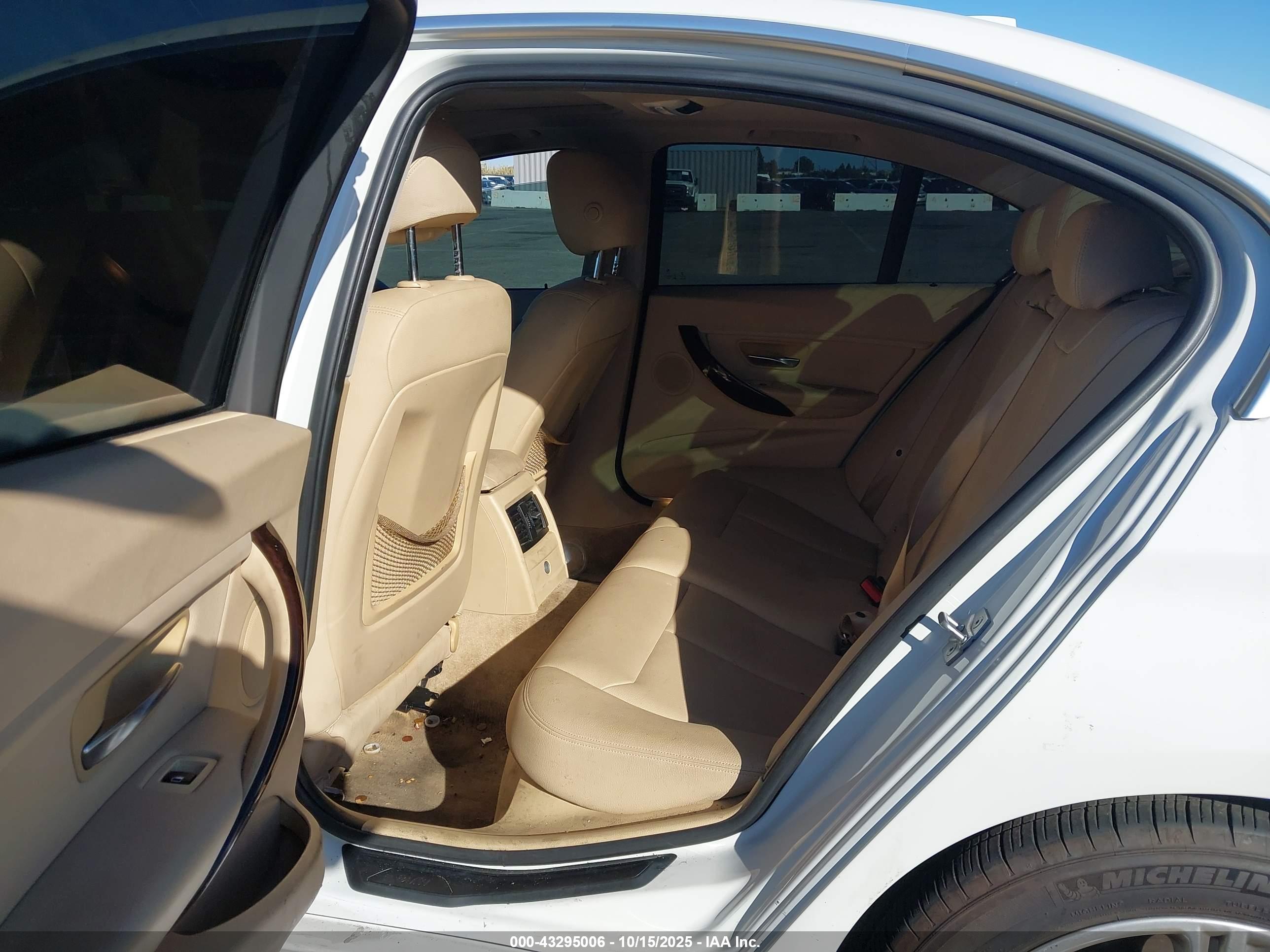BMW 328I image 8