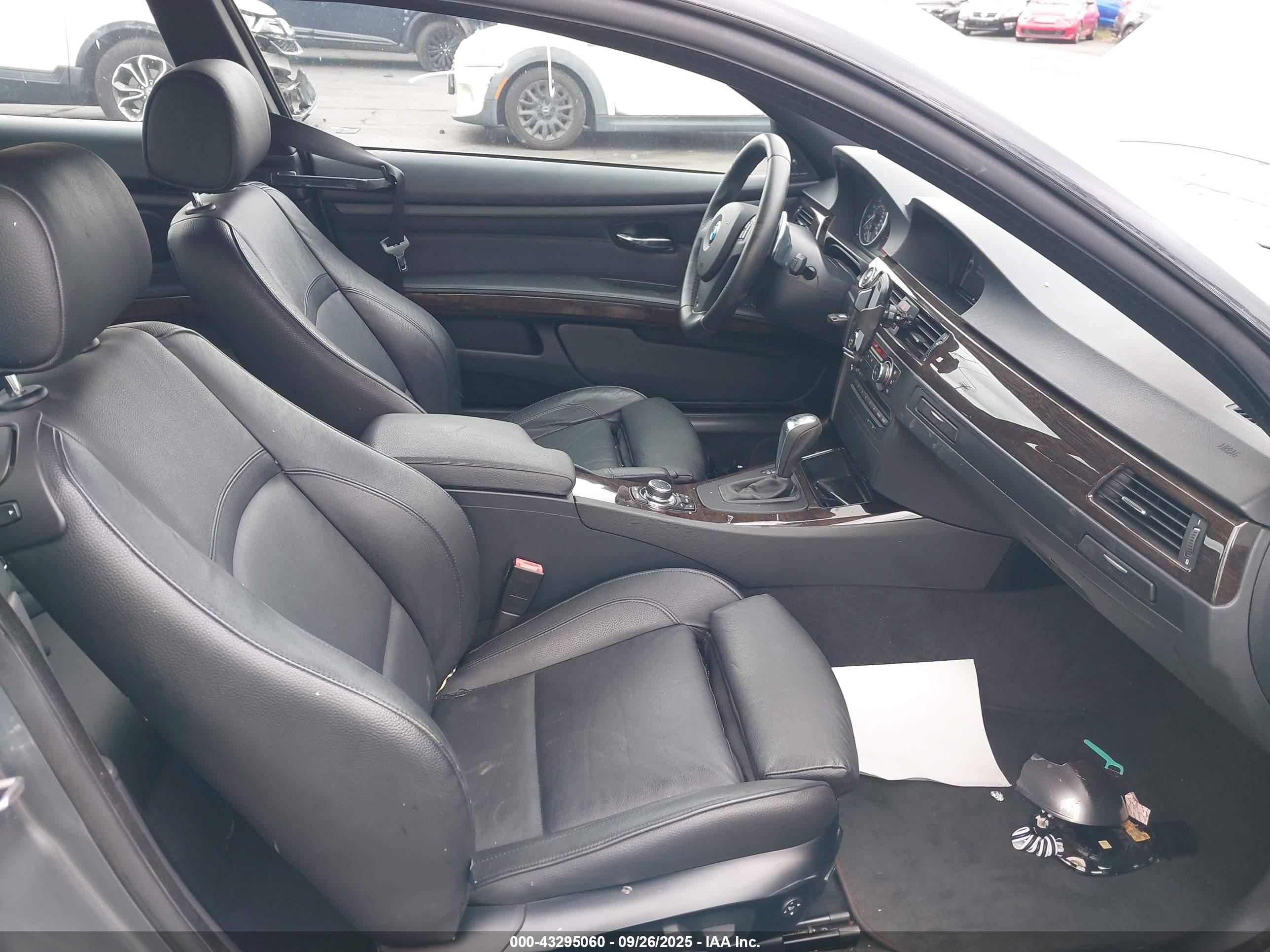 BMW 335I image 5