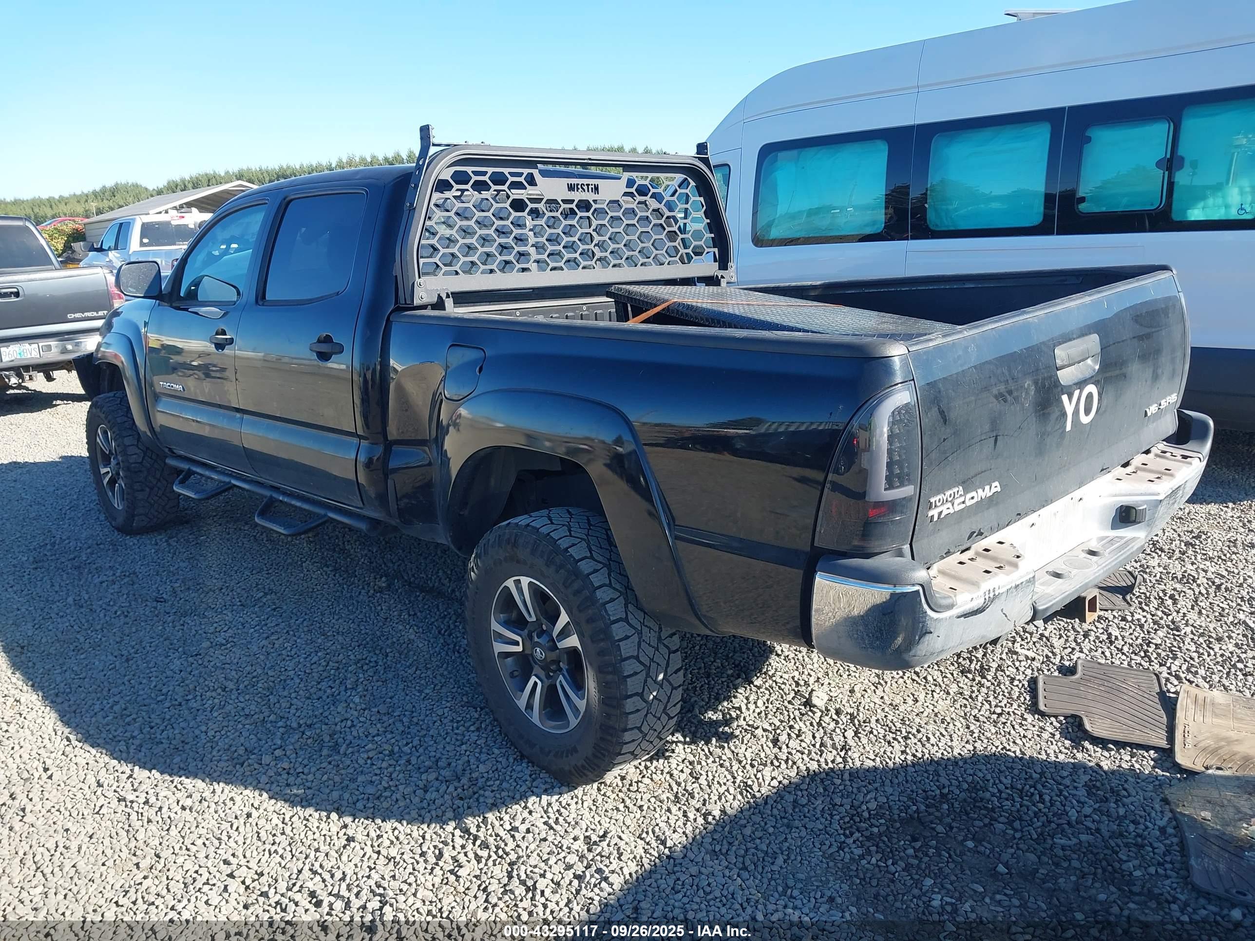 TOYOTA TACOMA image 3