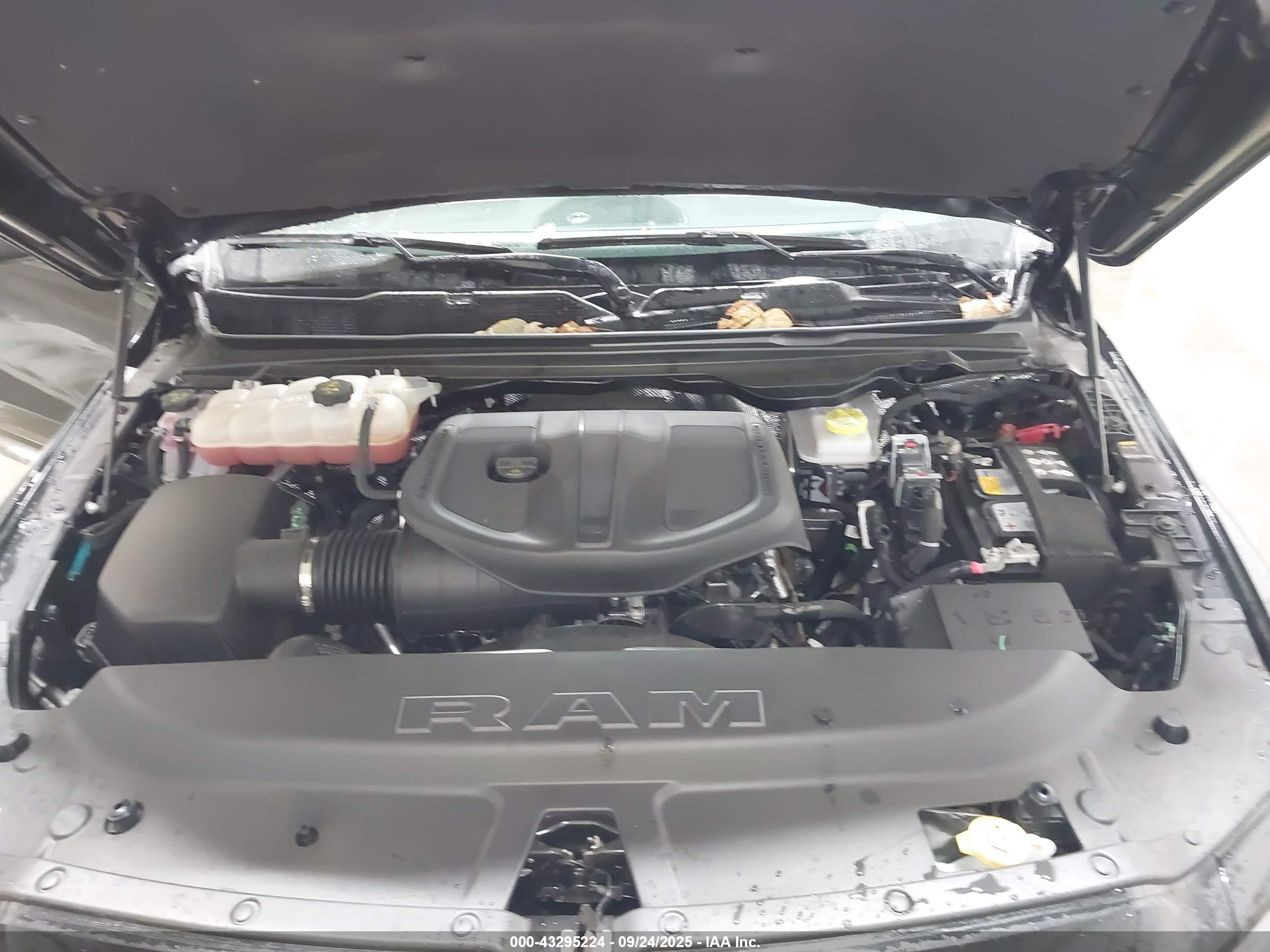 RAM 1500 image 10