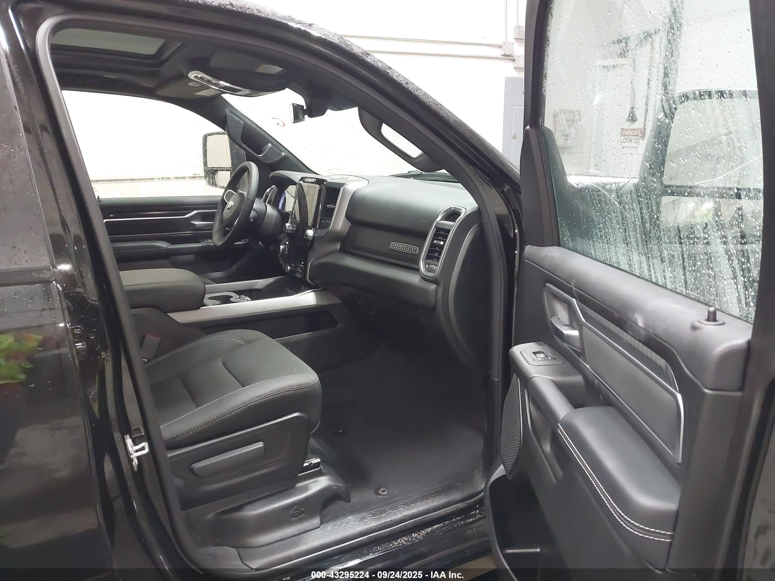RAM 1500 image 5