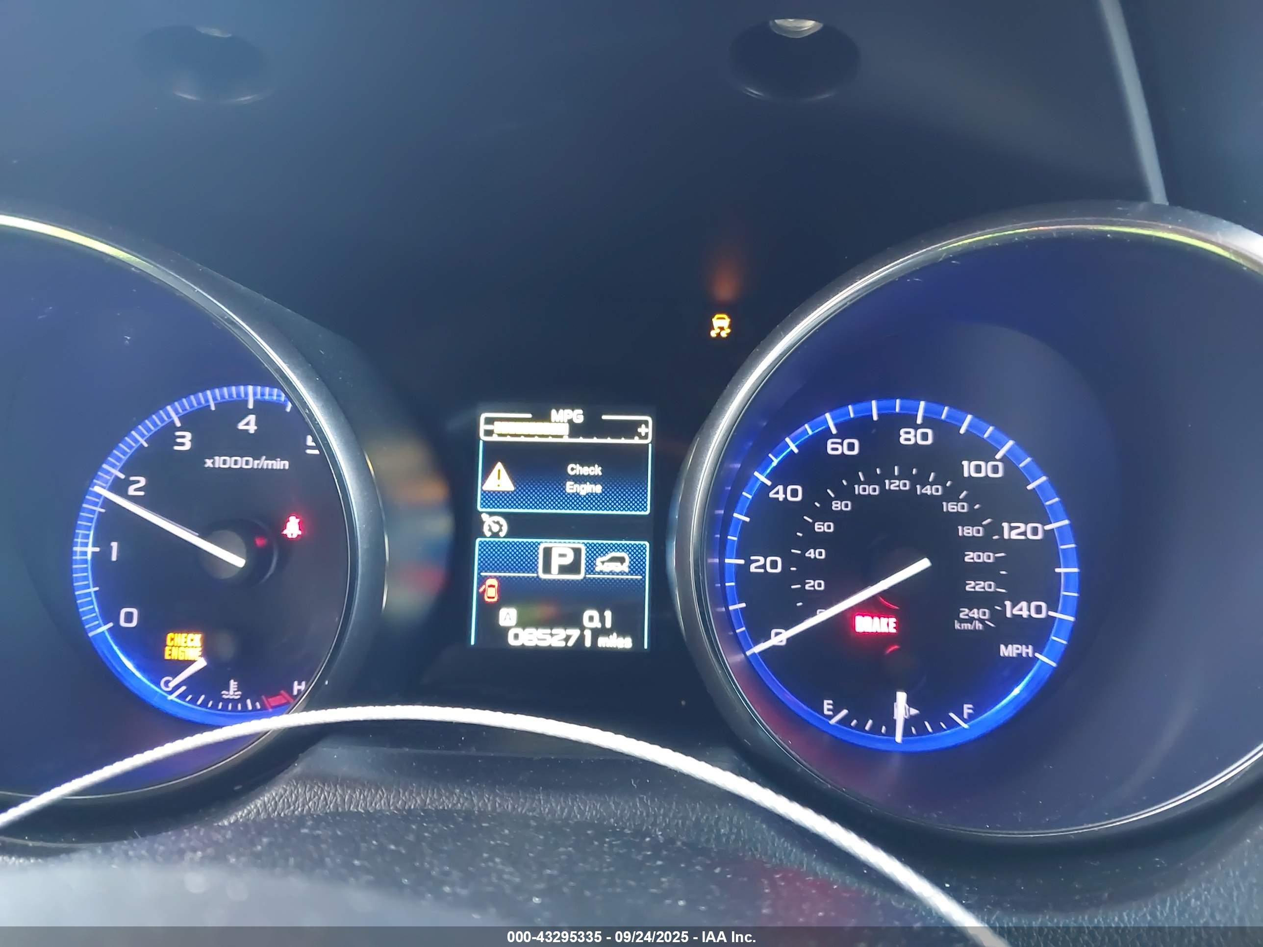 SUBARU OUTBACK image 7