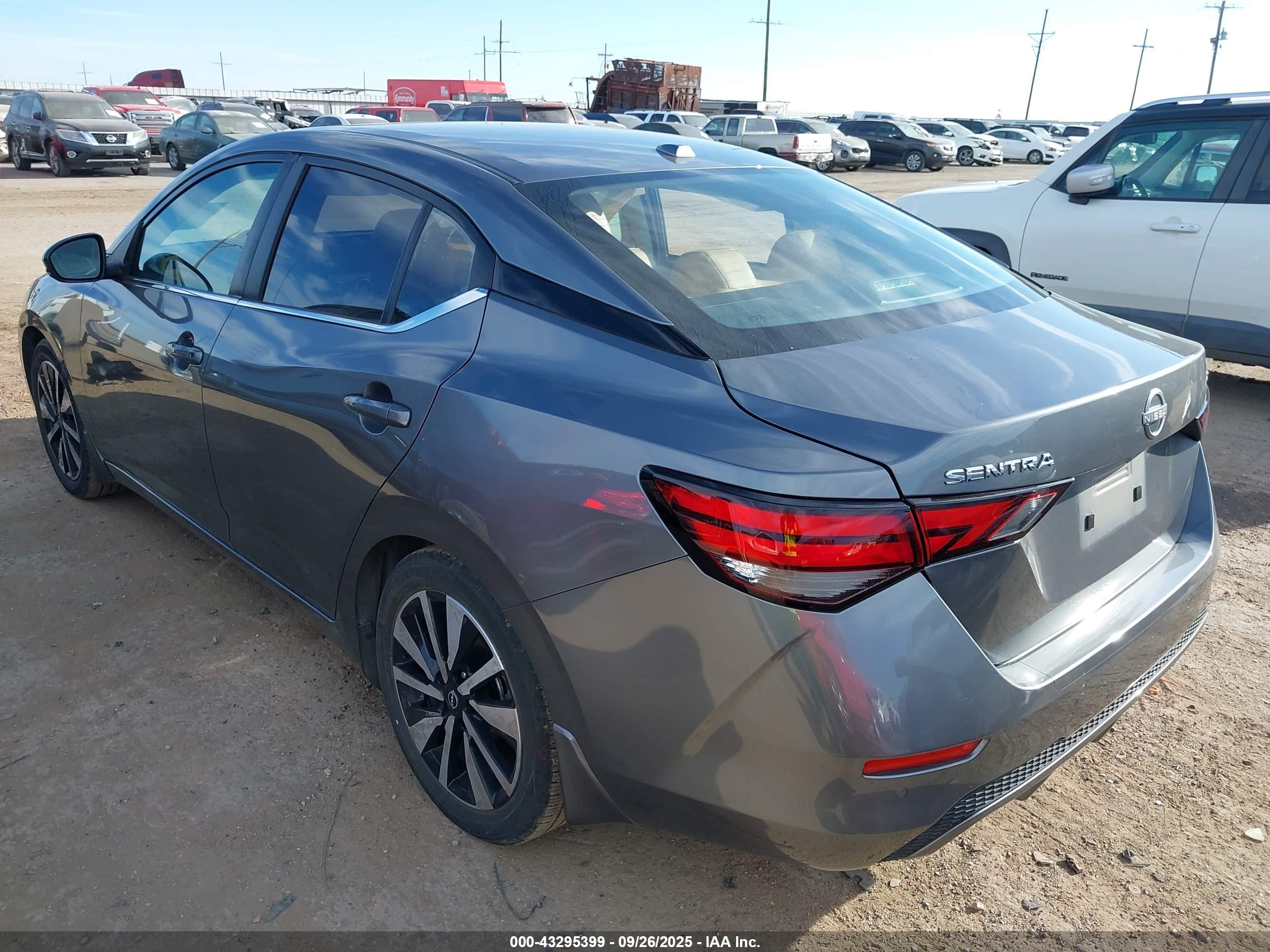 NISSAN SENTRA image 3