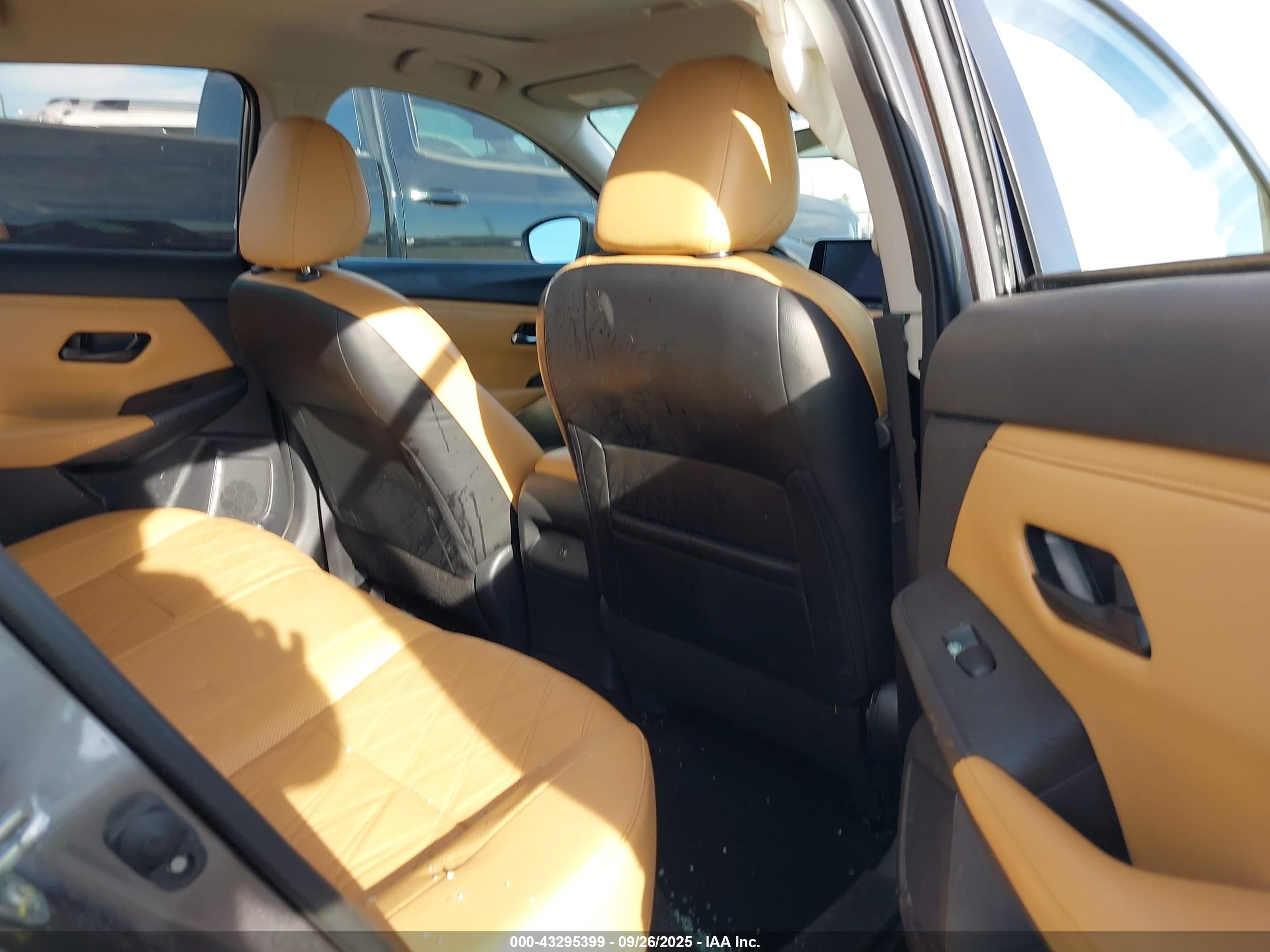 NISSAN SENTRA image 8