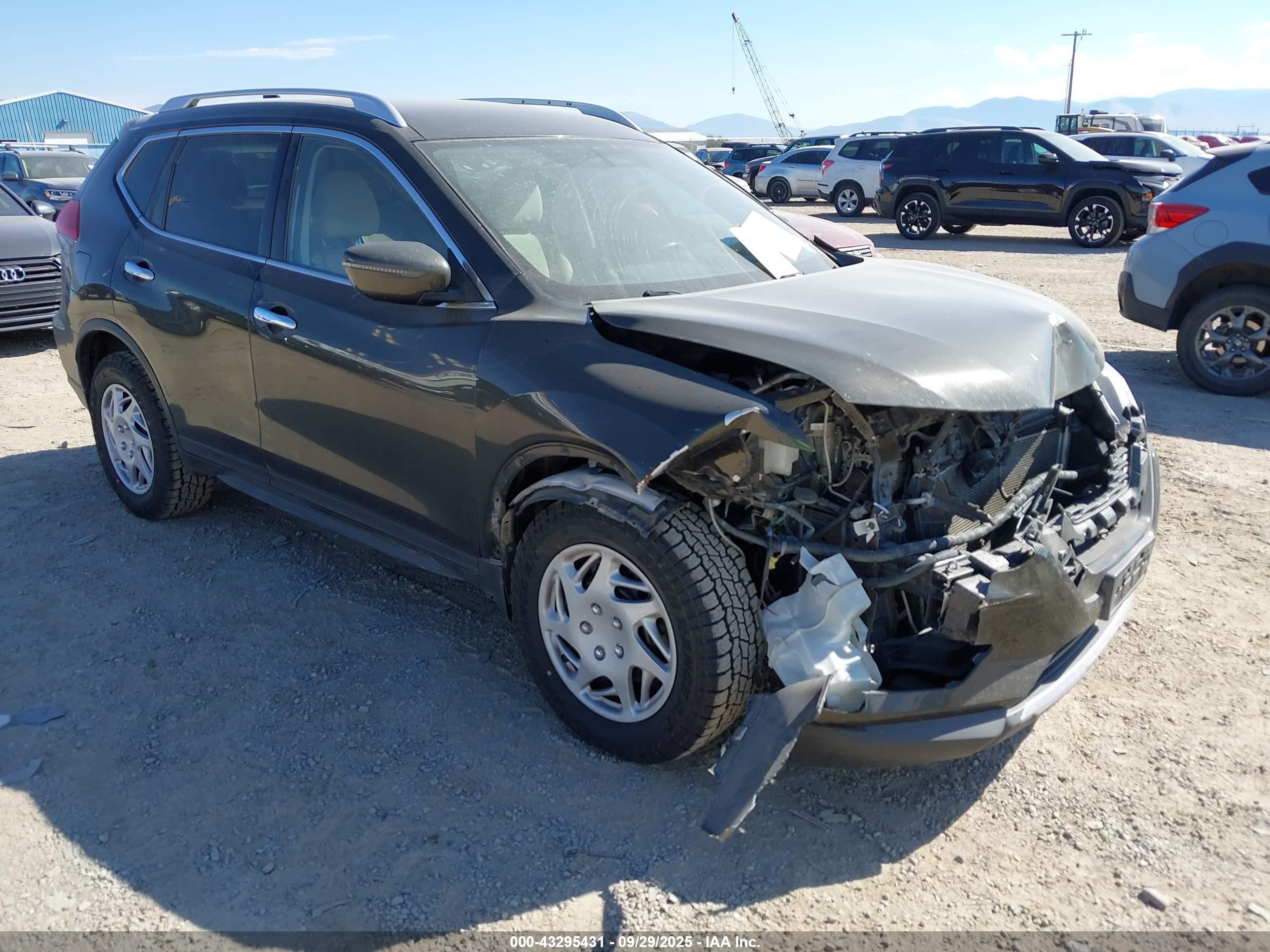 NISSAN ROGUE image 6