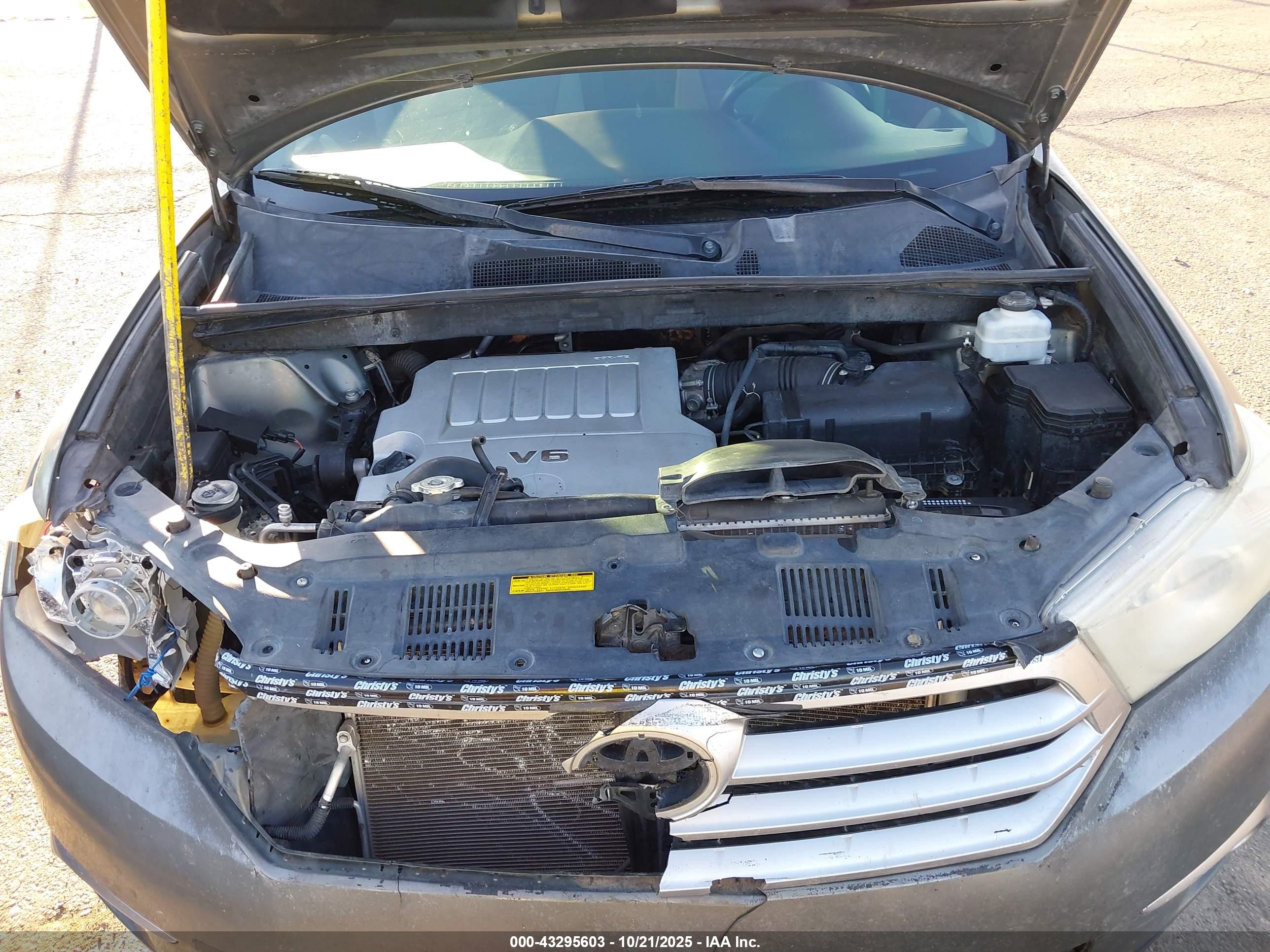 TOYOTA HIGHLANDER image 10