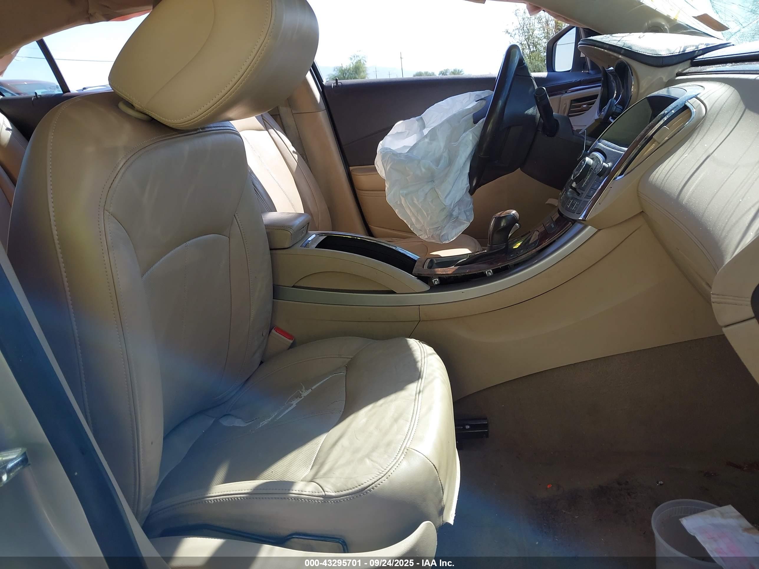 BUICK LACROSSE image 5