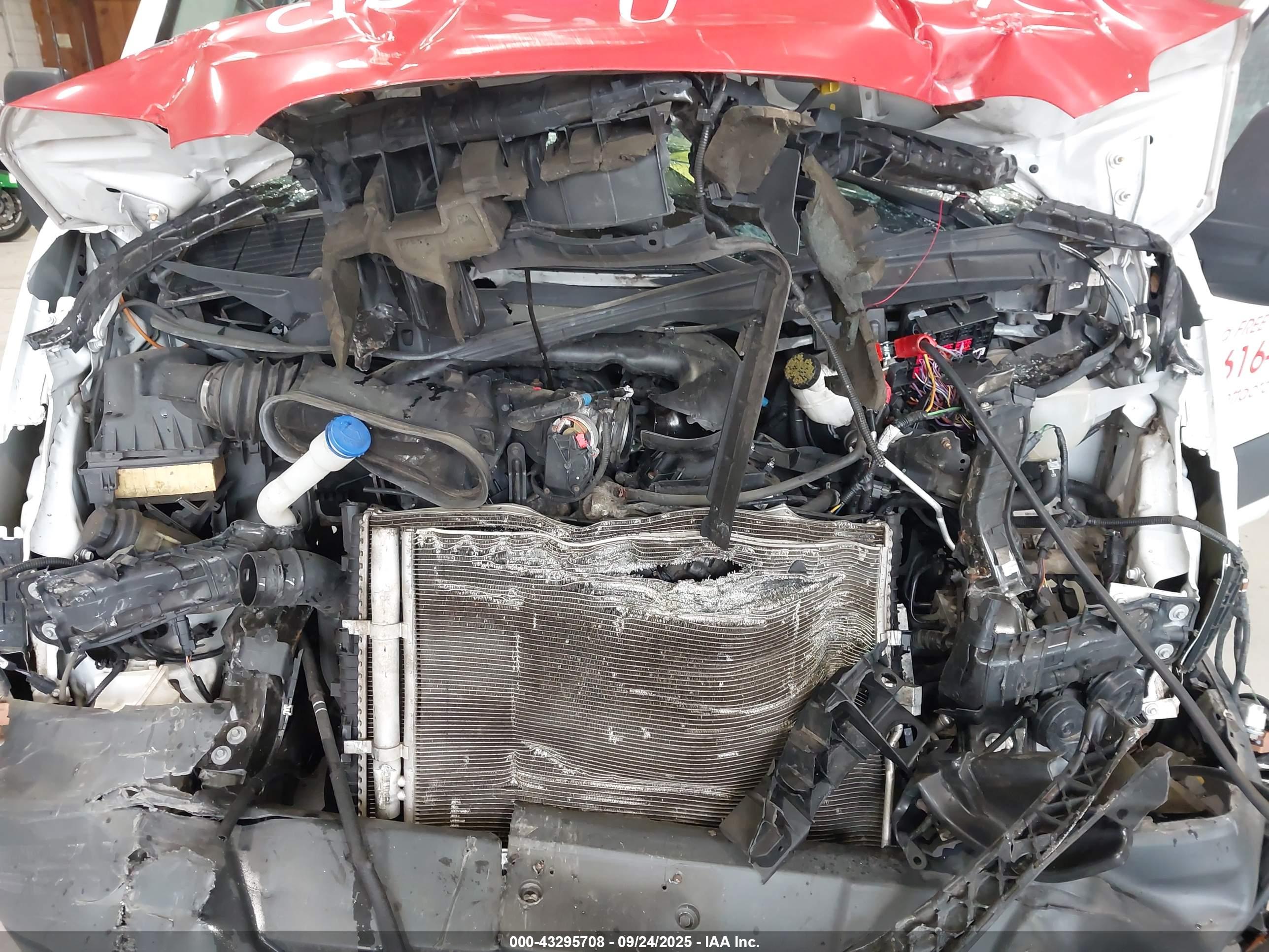 FORD TRANSIT-250 image 10
