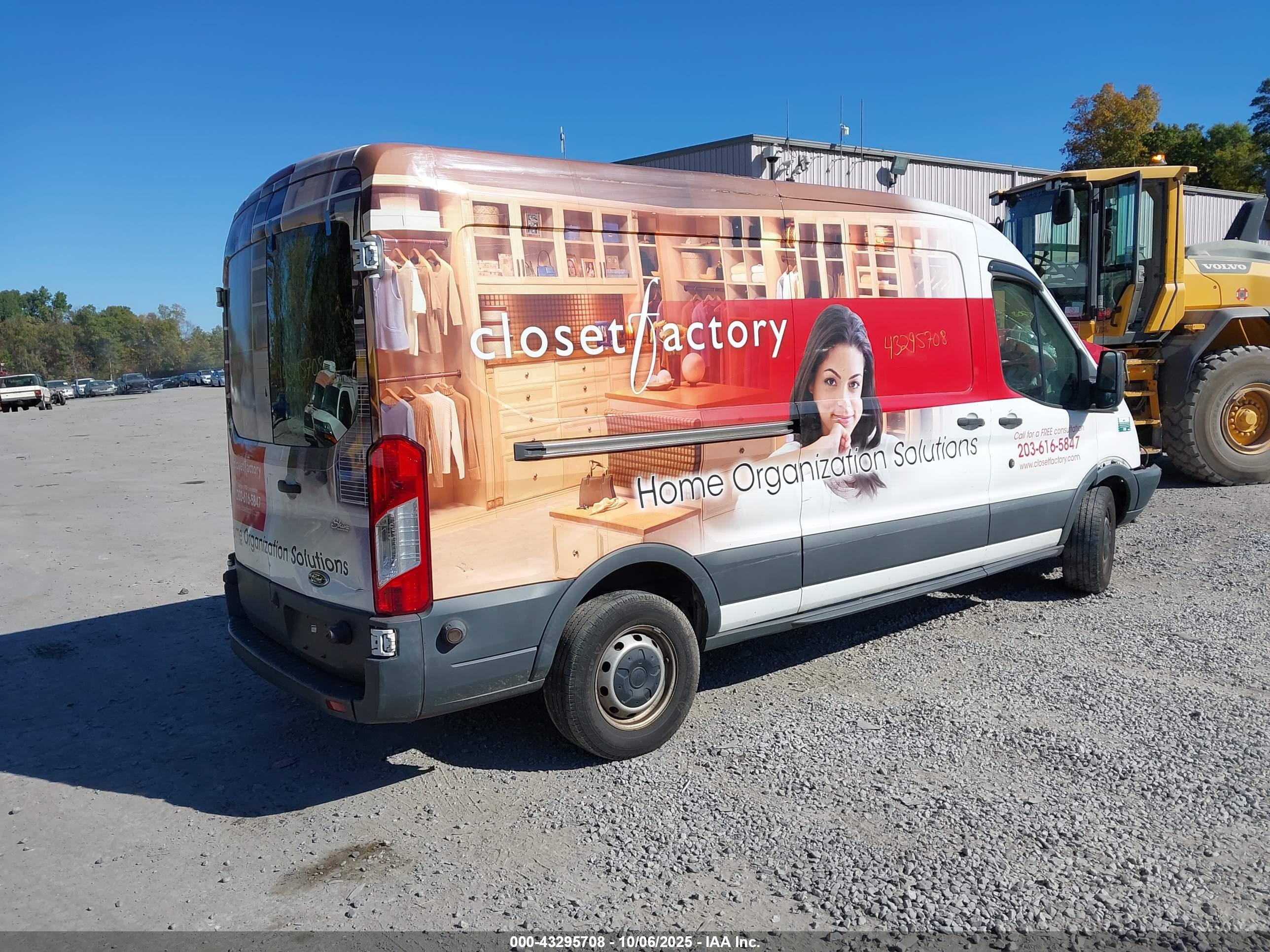 FORD TRANSIT-250 image 4