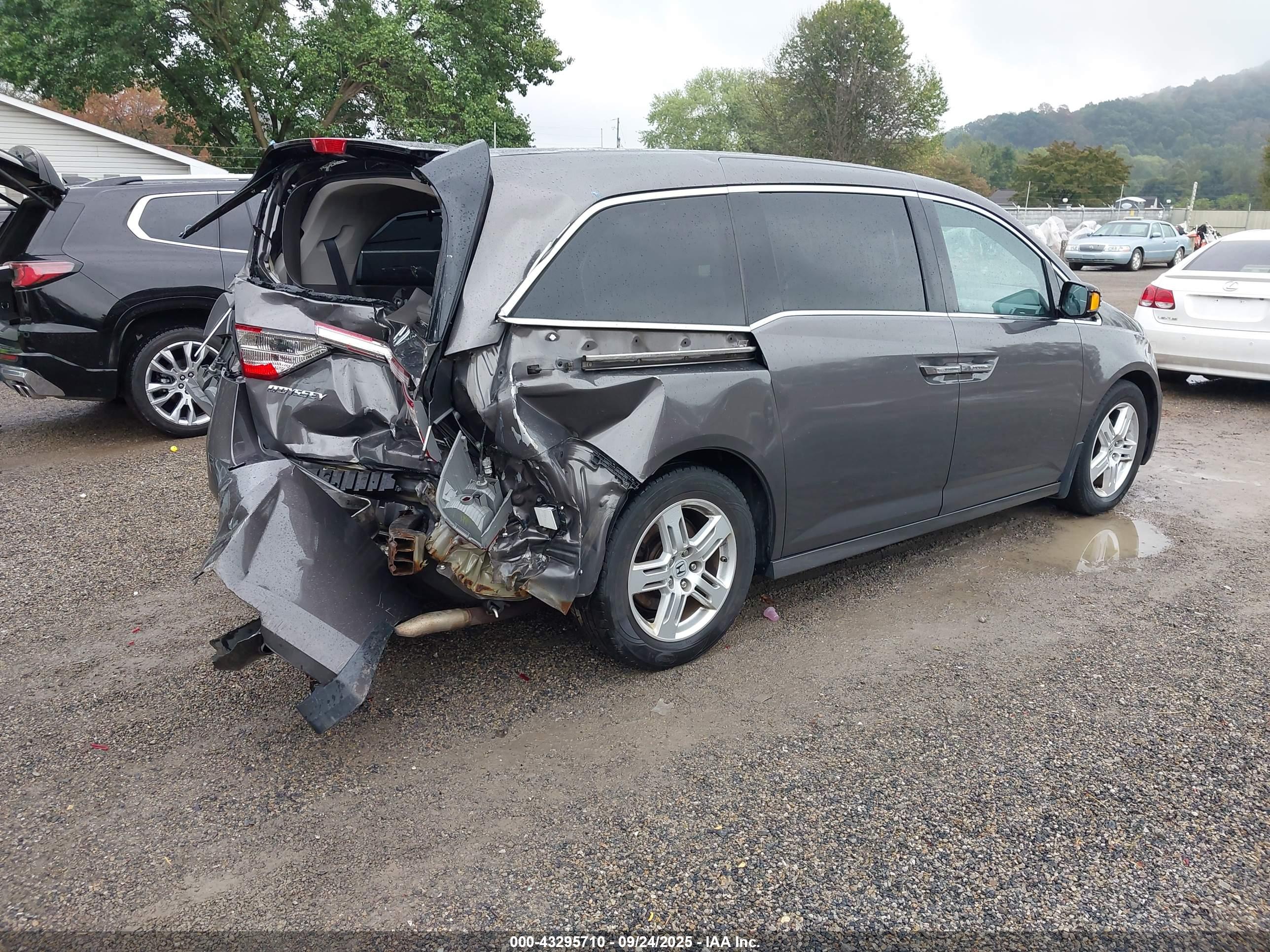 HONDA ODYSSEY image 4