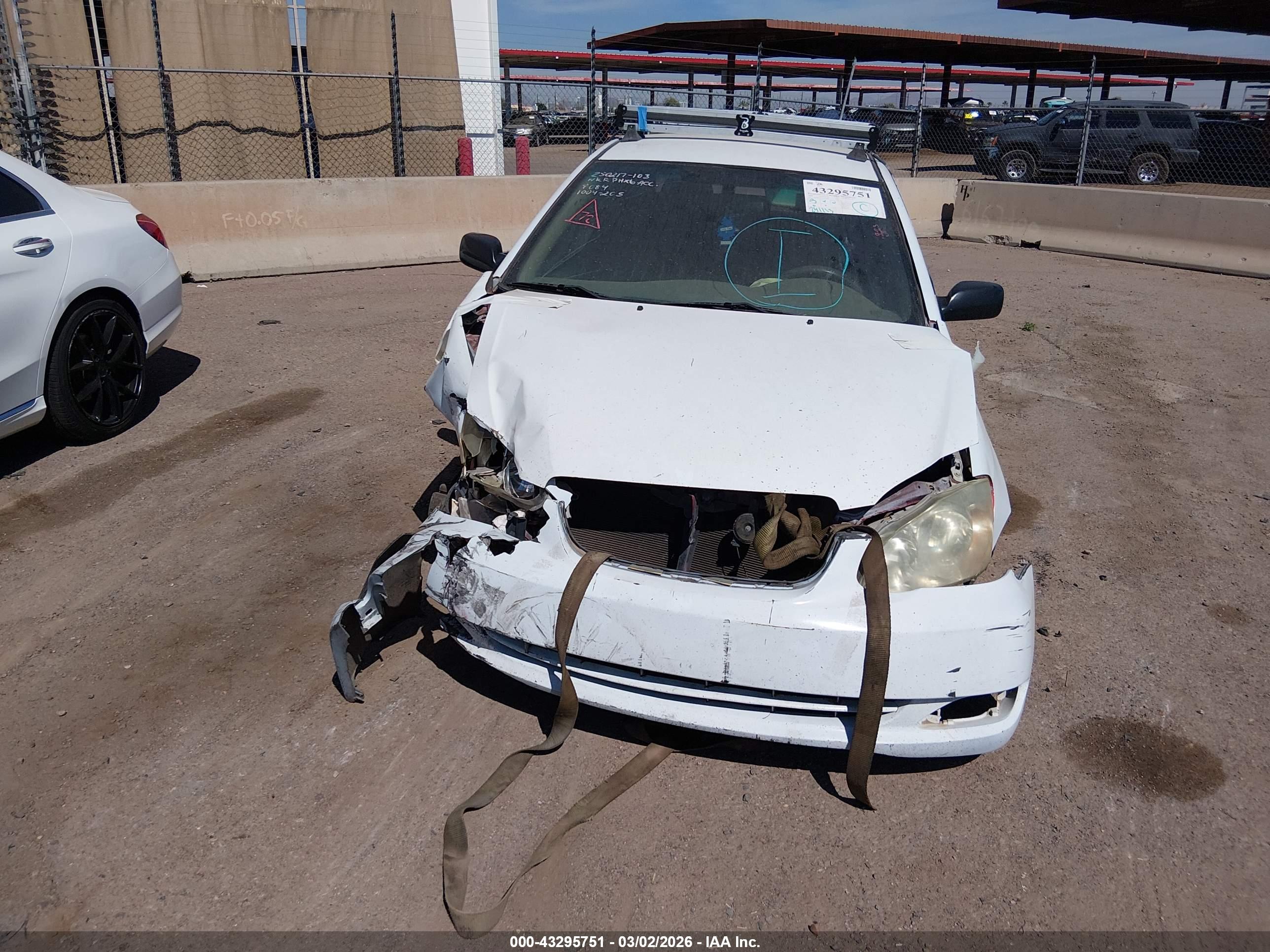 TOYOTA COROLLA image 6