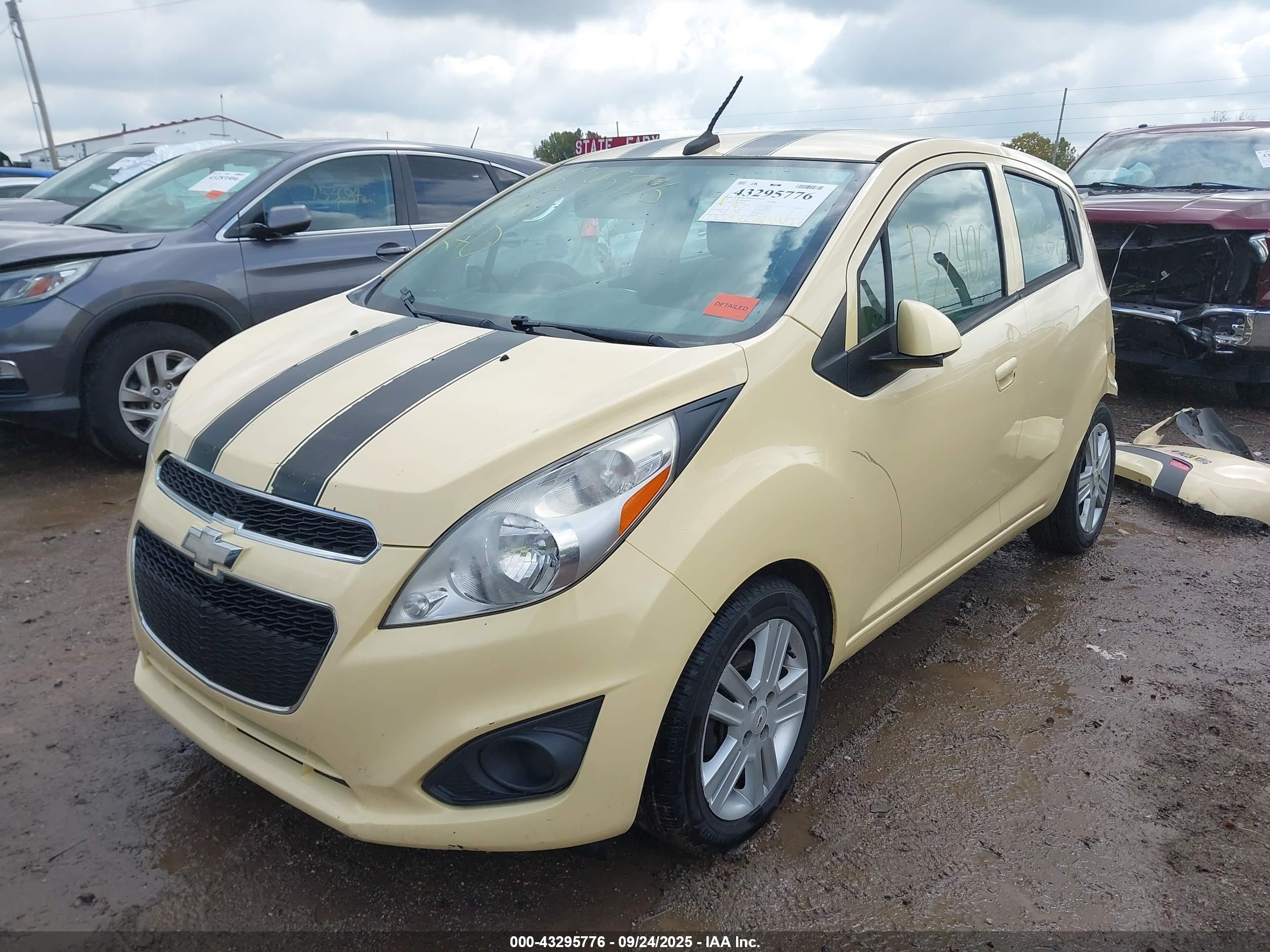 CHEVROLET SPARK image 2