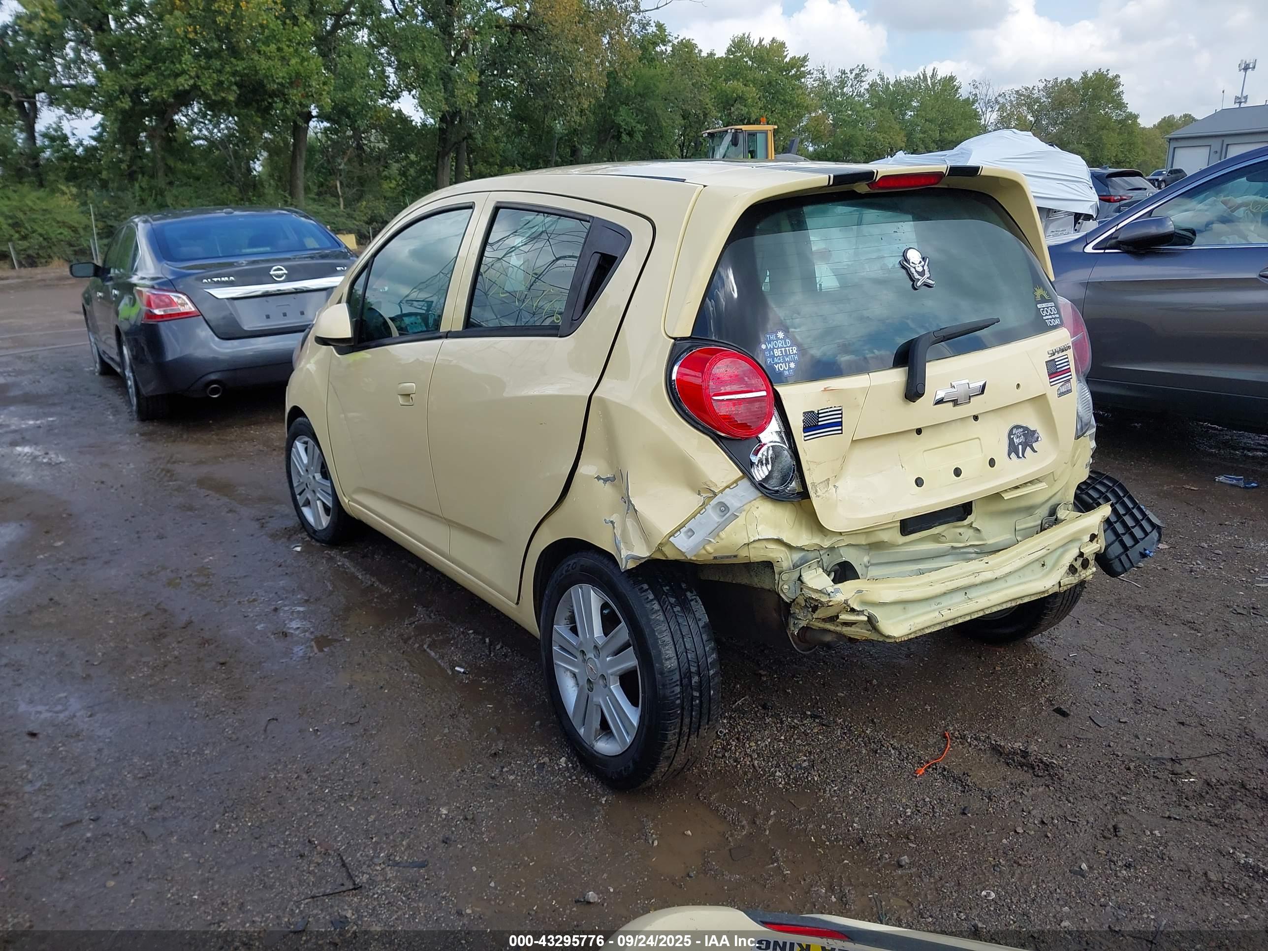 CHEVROLET SPARK image 3