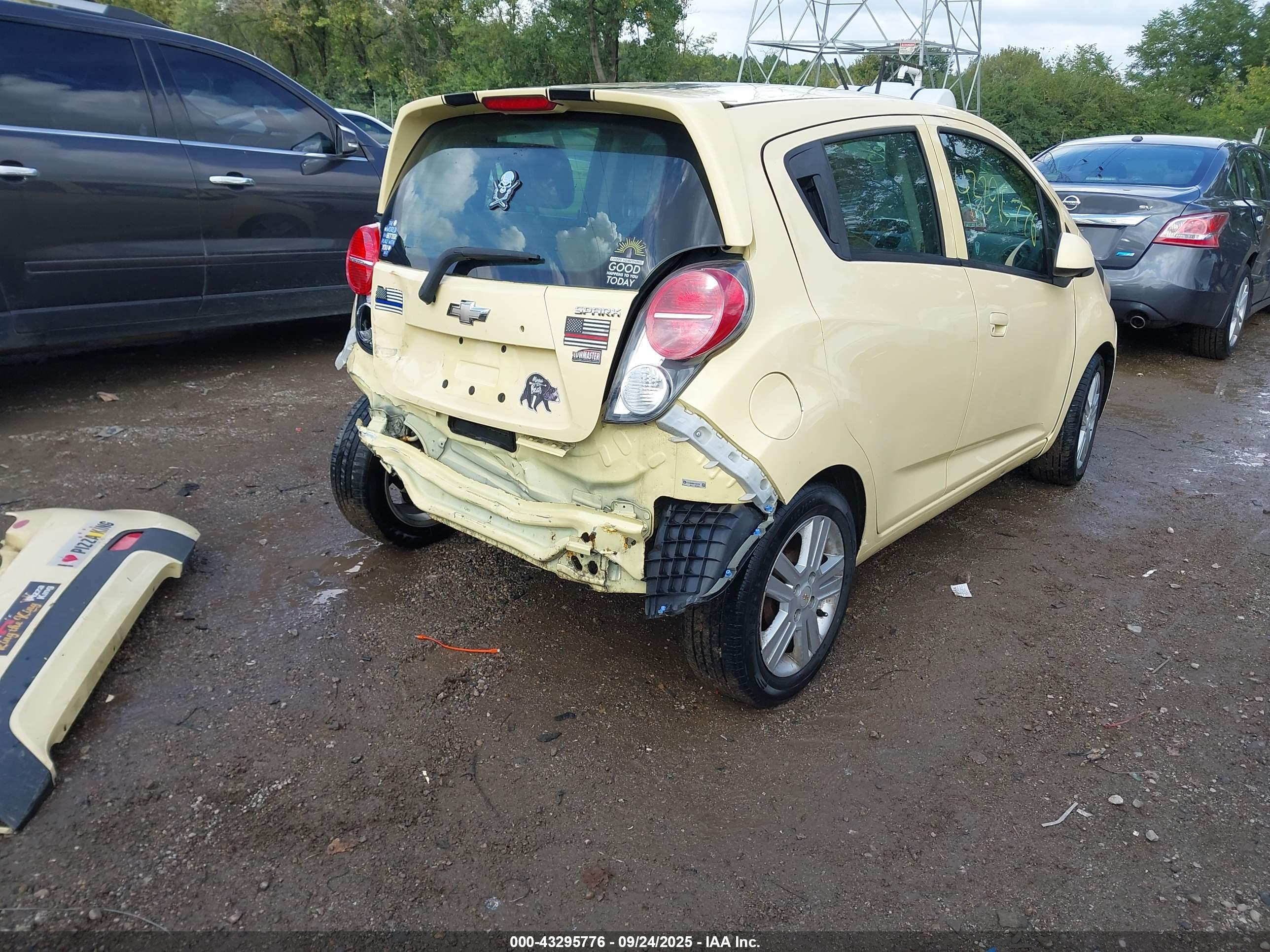 CHEVROLET SPARK image 4