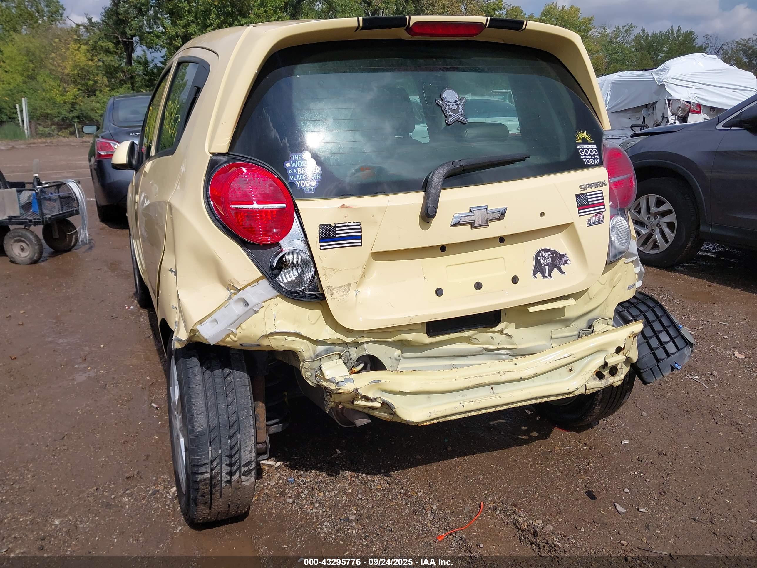 CHEVROLET SPARK image 6