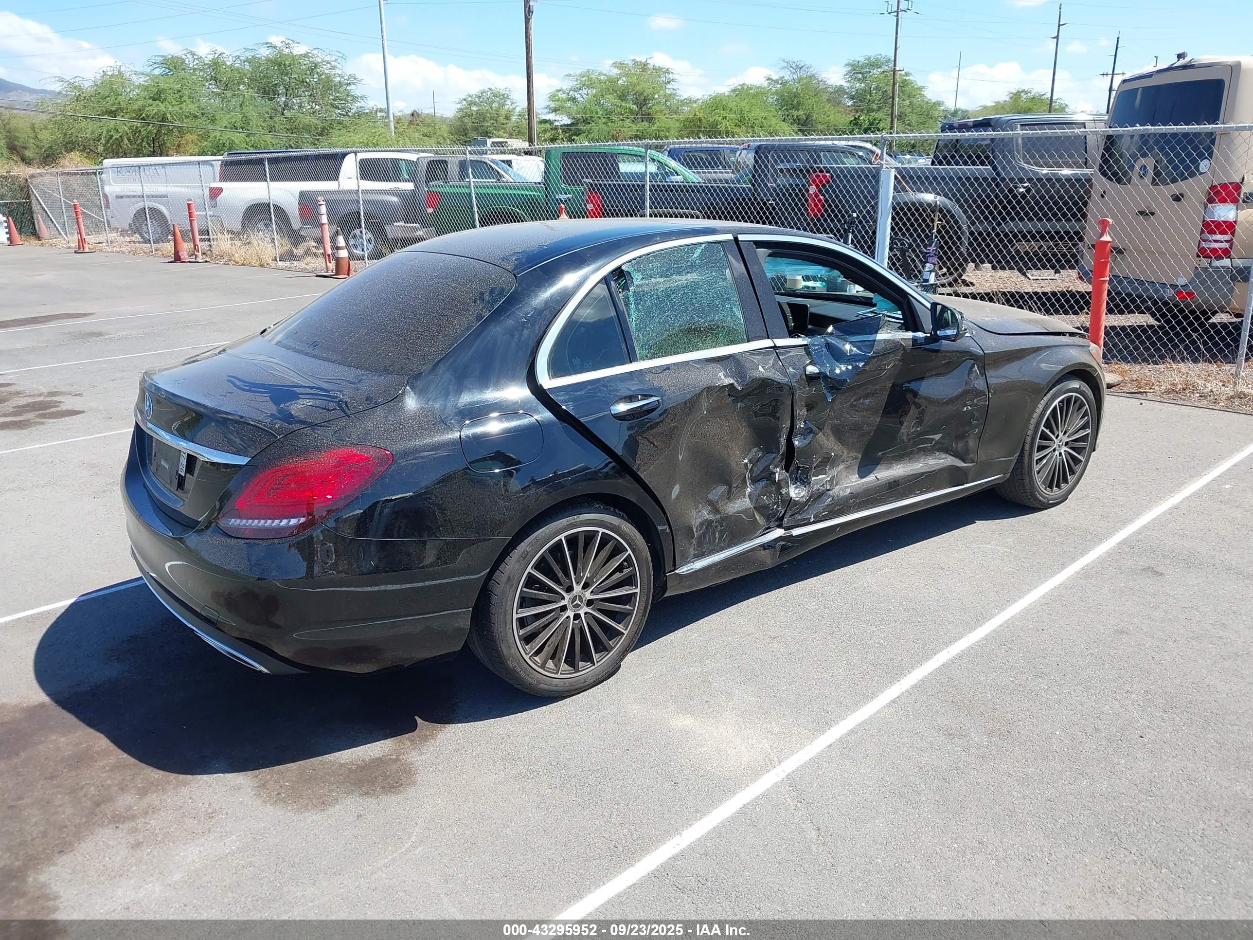 MERCEDES-BENZ C image 4