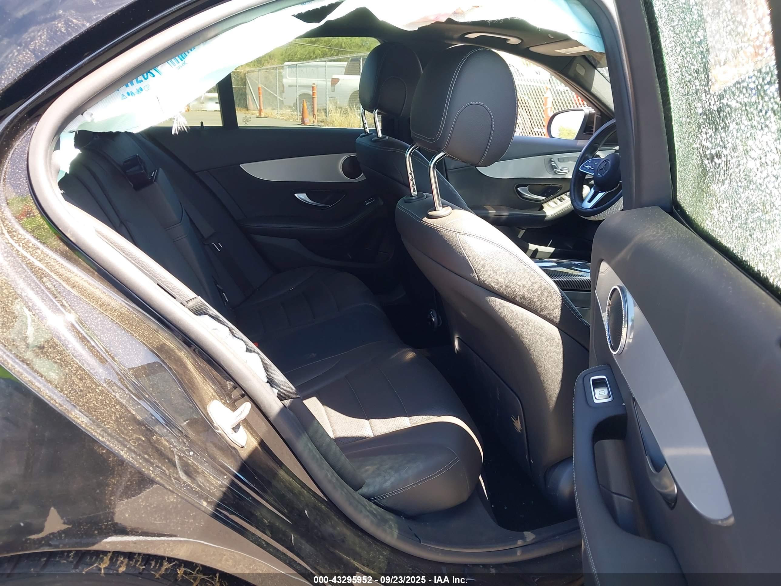 MERCEDES-BENZ C image 8