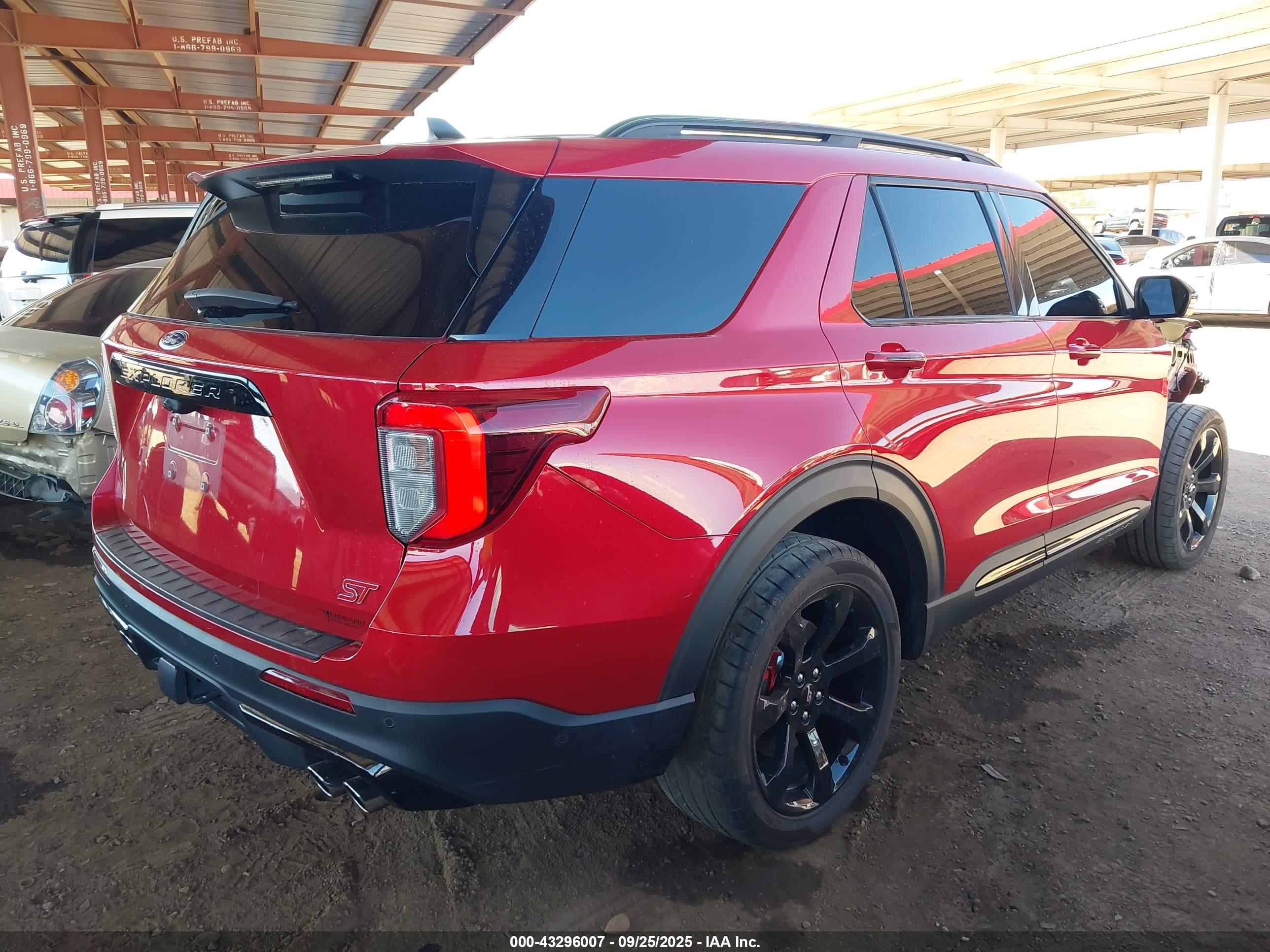 FORD EXPLORER image 4