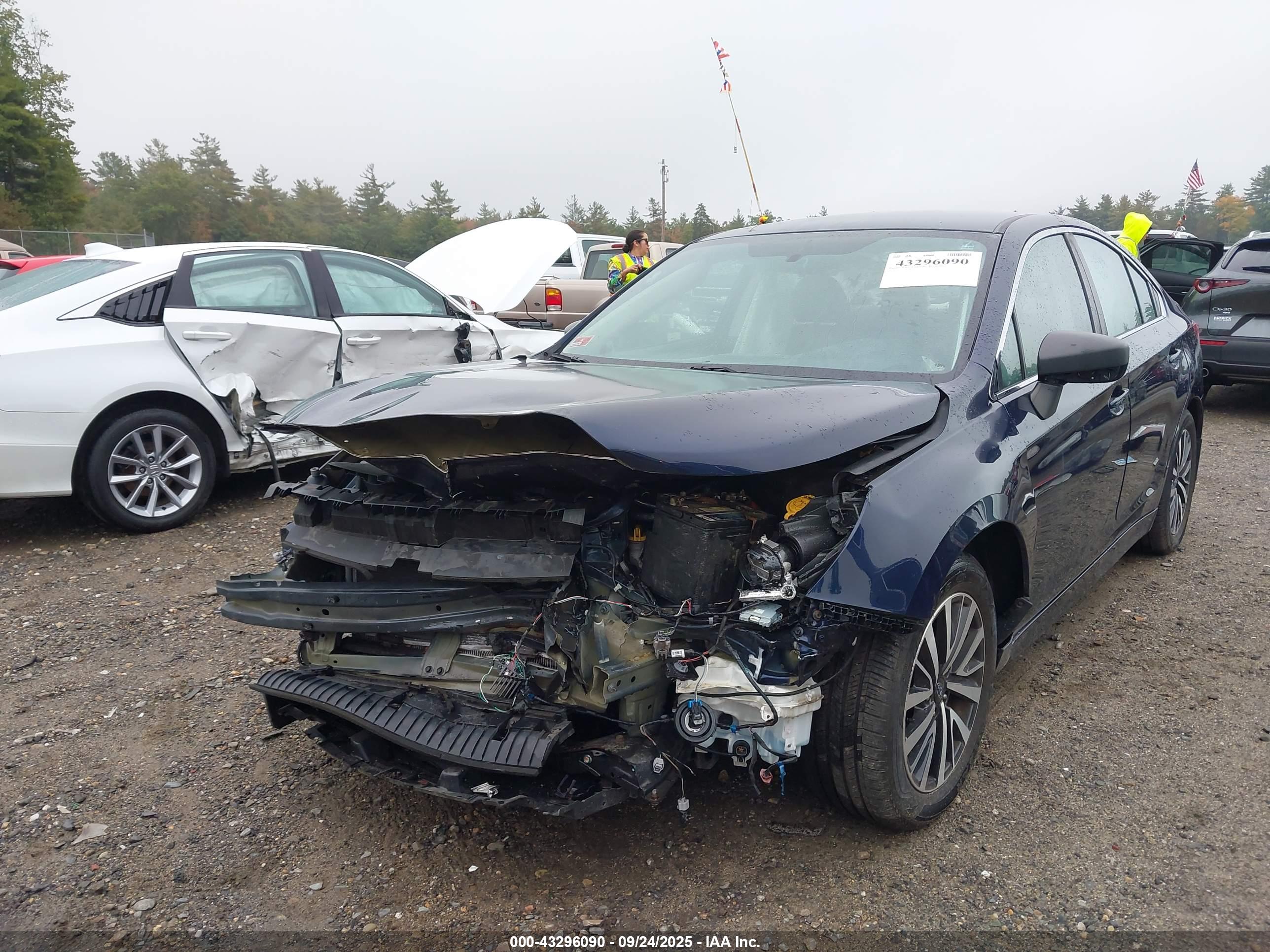 SUBARU LEGACY image 6