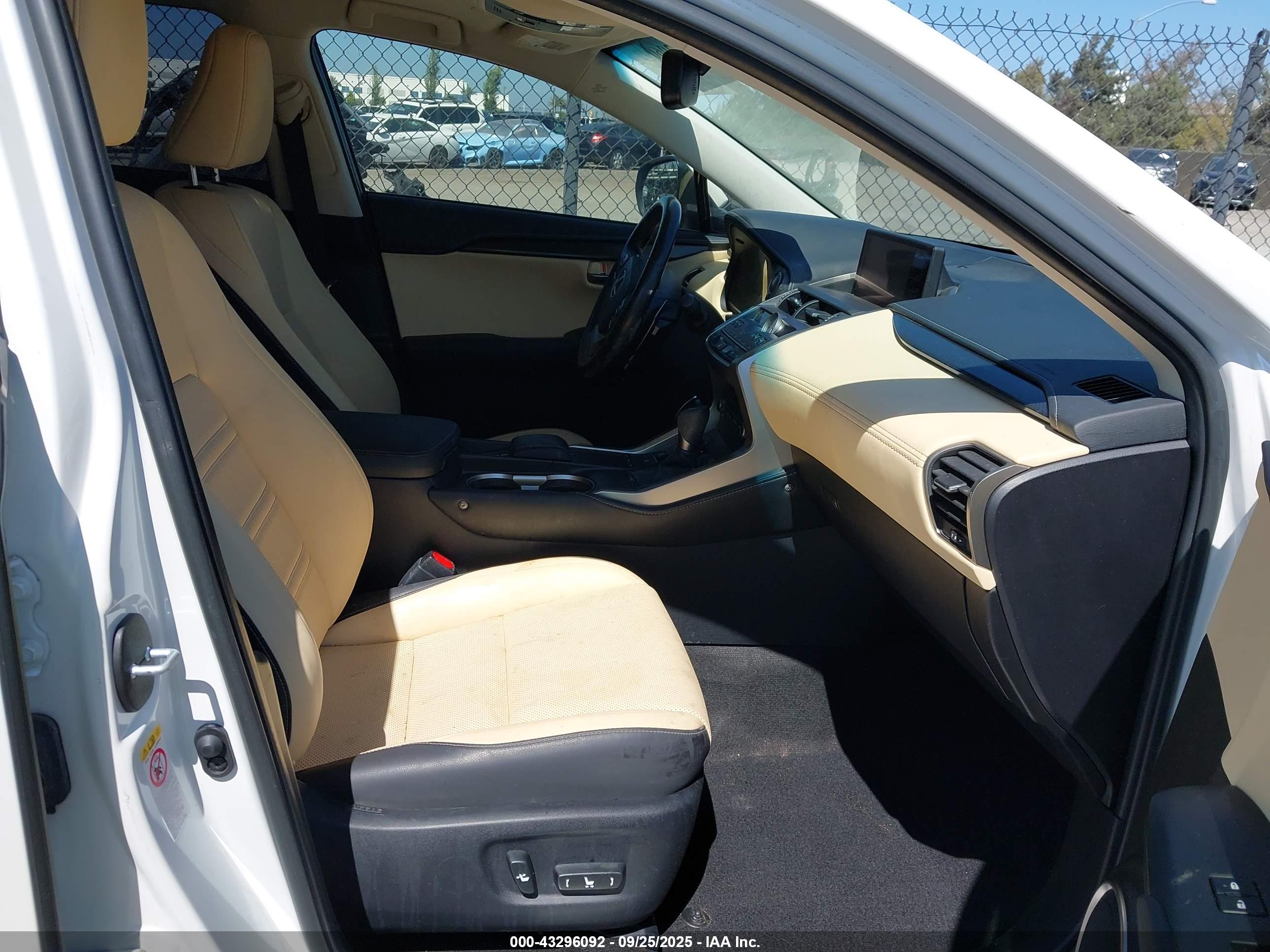 LEXUS NX image 5