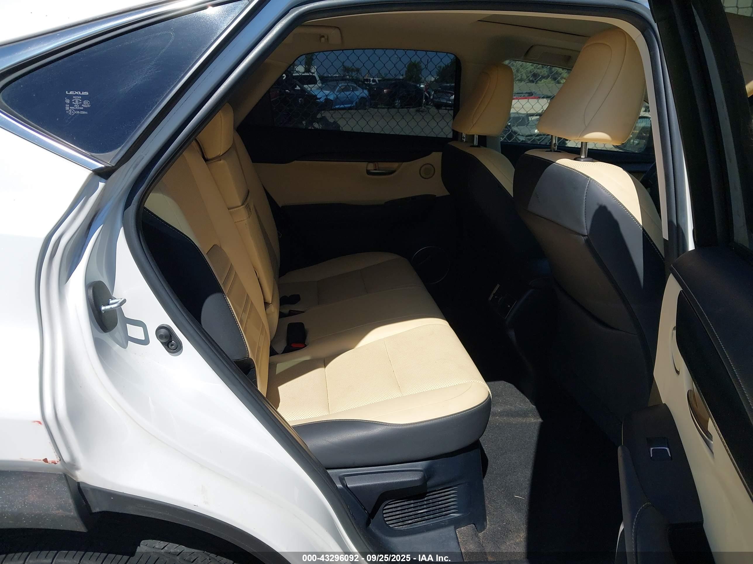 LEXUS NX image 8