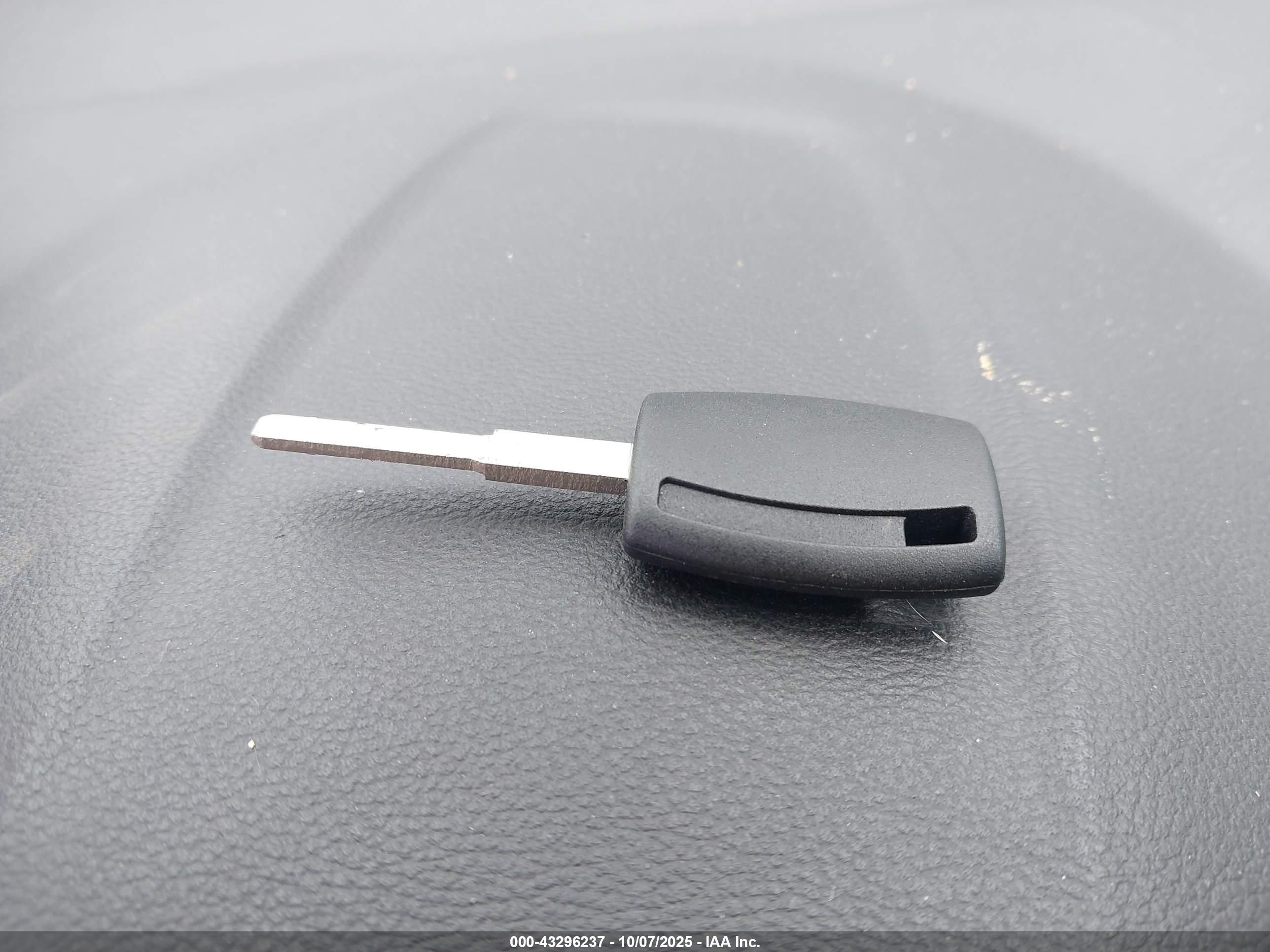FORD ESCAPE image 11