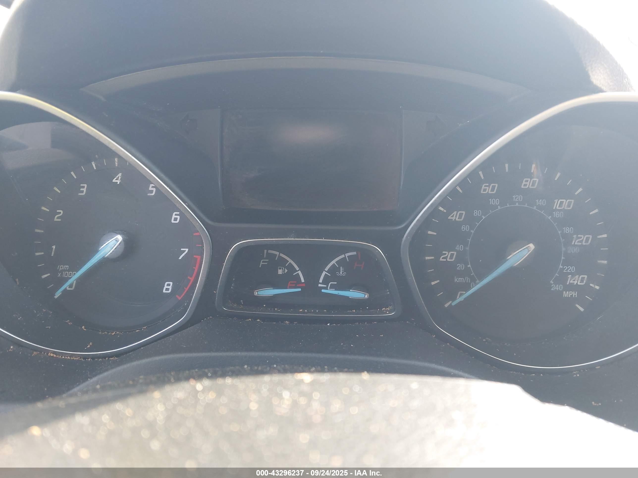 FORD ESCAPE image 7