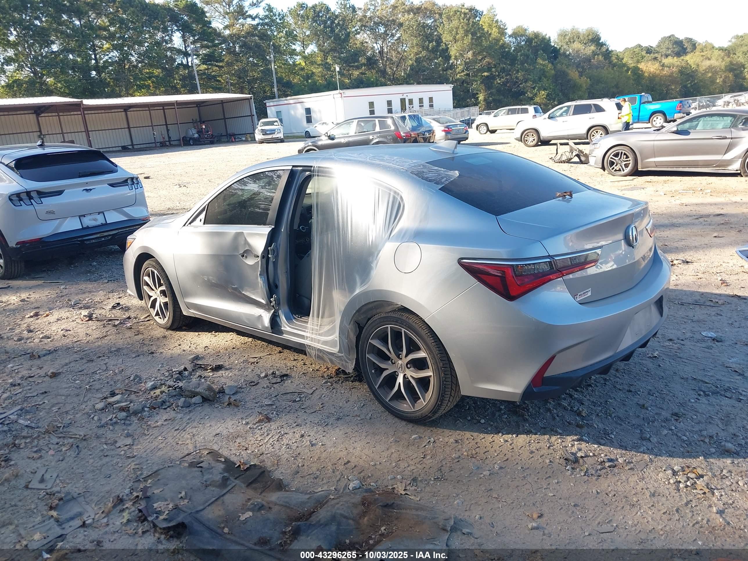 ACURA ILX image 3