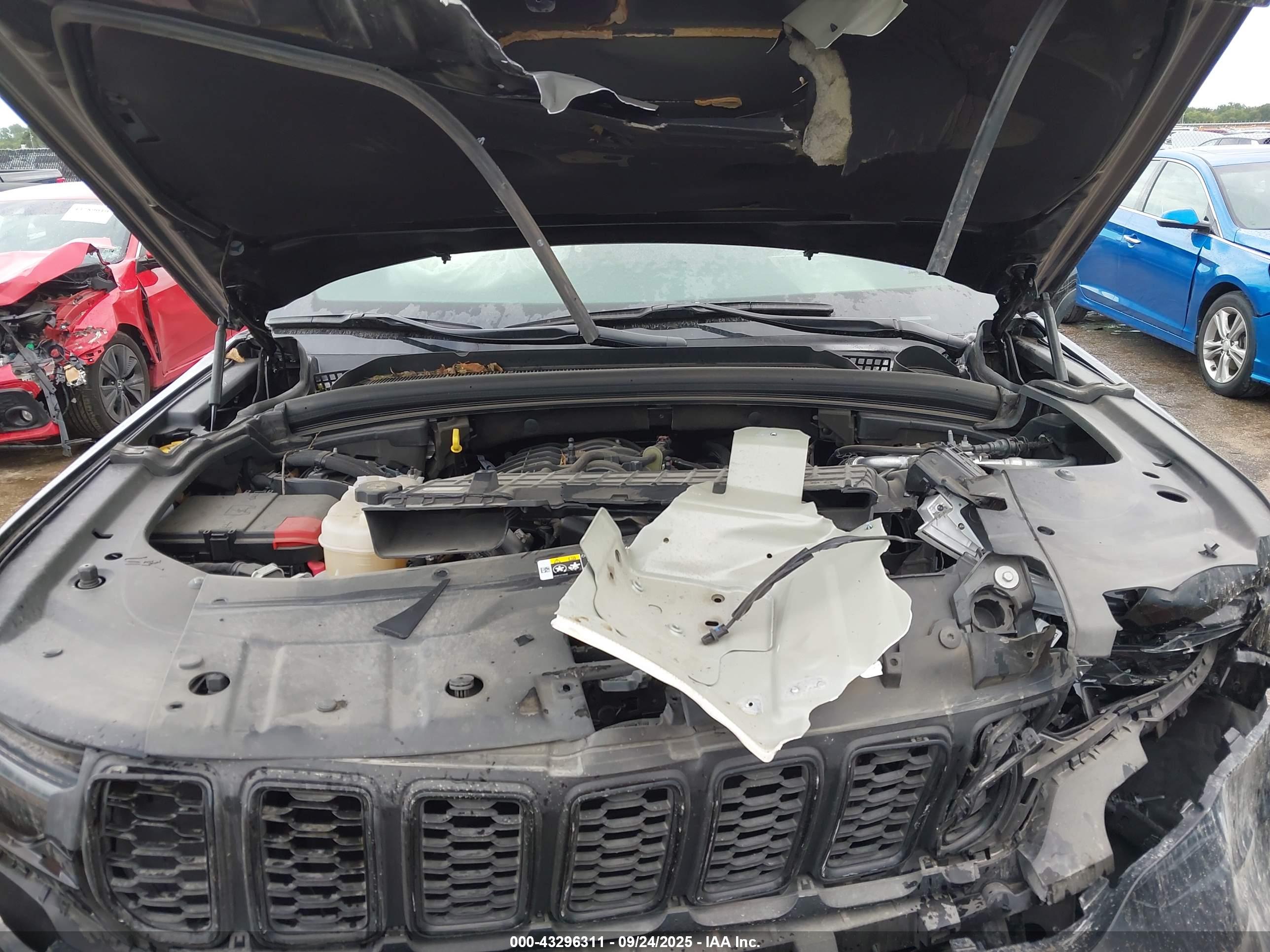JEEP GRAND image 10