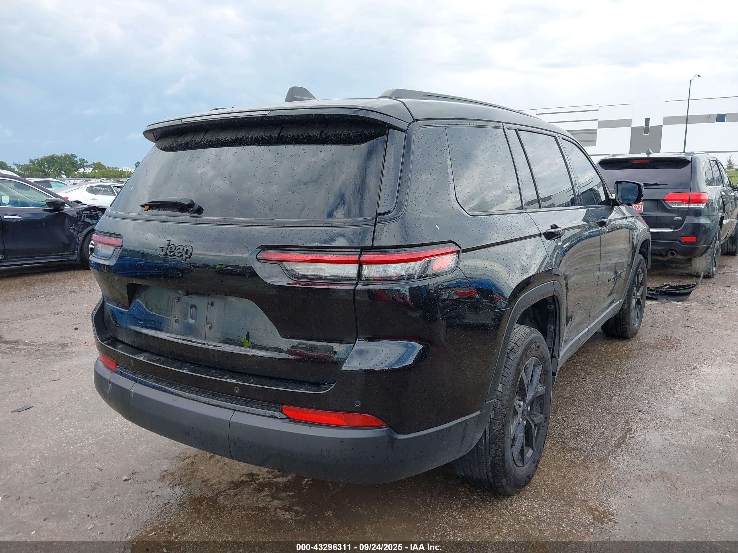 JEEP GRAND image 4