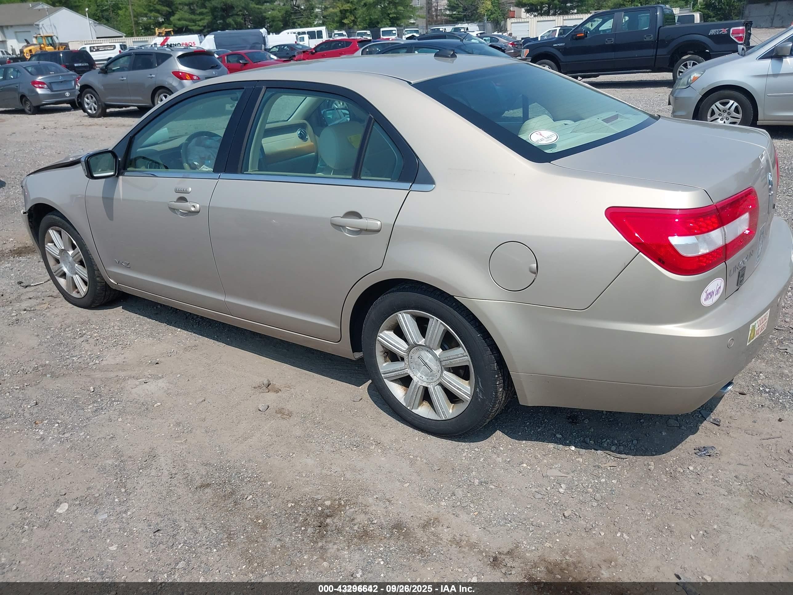 LINCOLN MKZ image 3