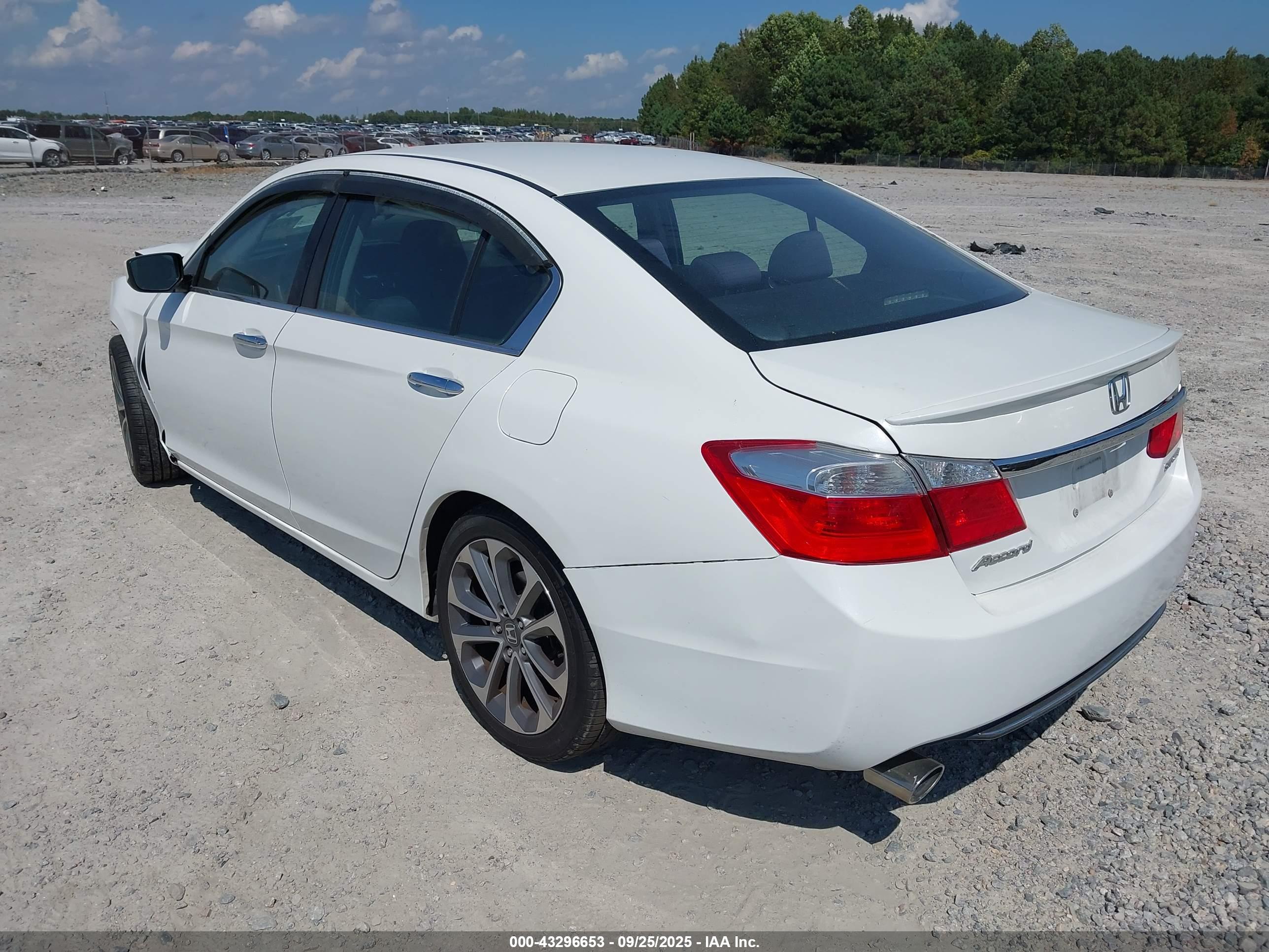 HONDA ACCORD image 3