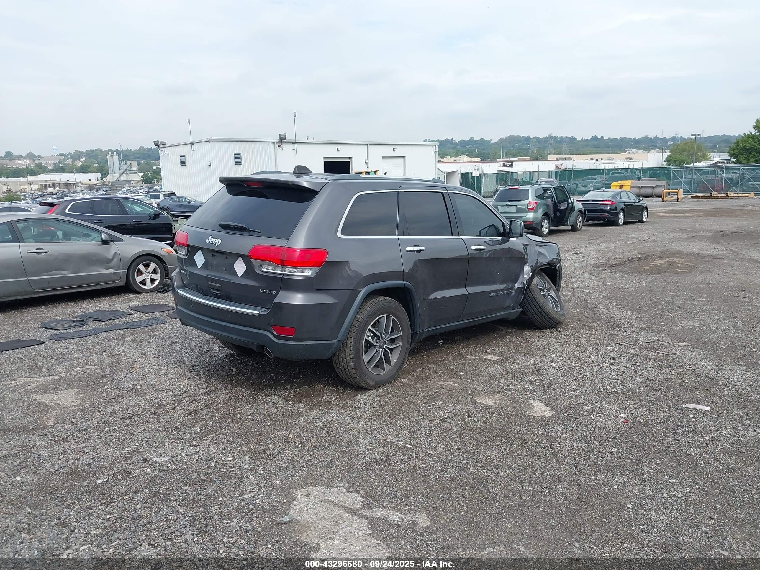 JEEP GRAND image 4