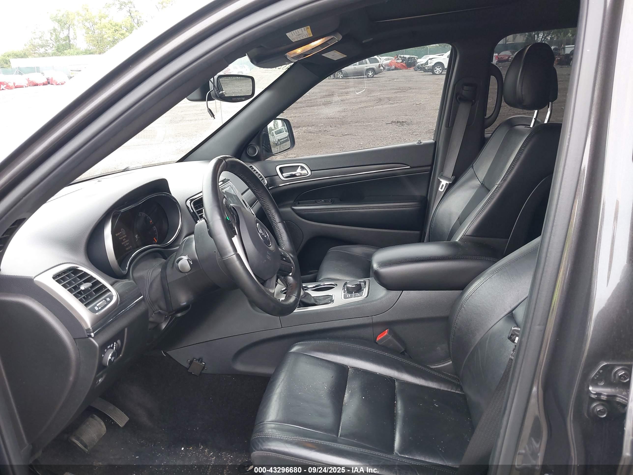 JEEP GRAND image 5