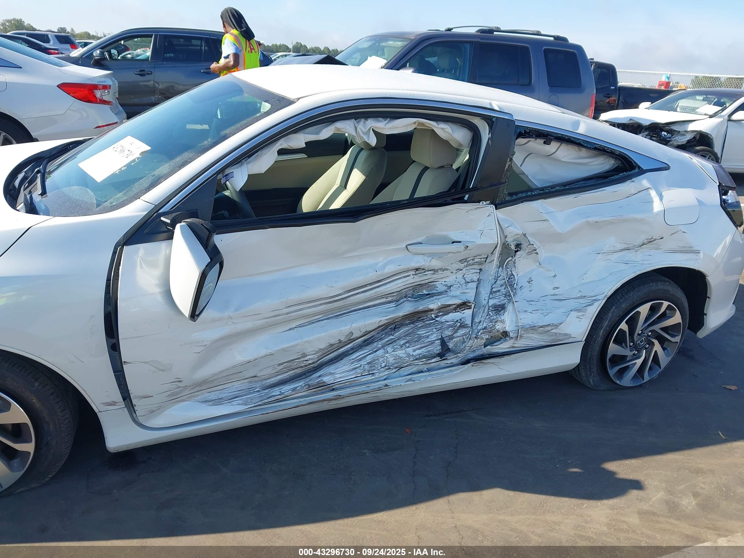 HONDA CIVIC image 6