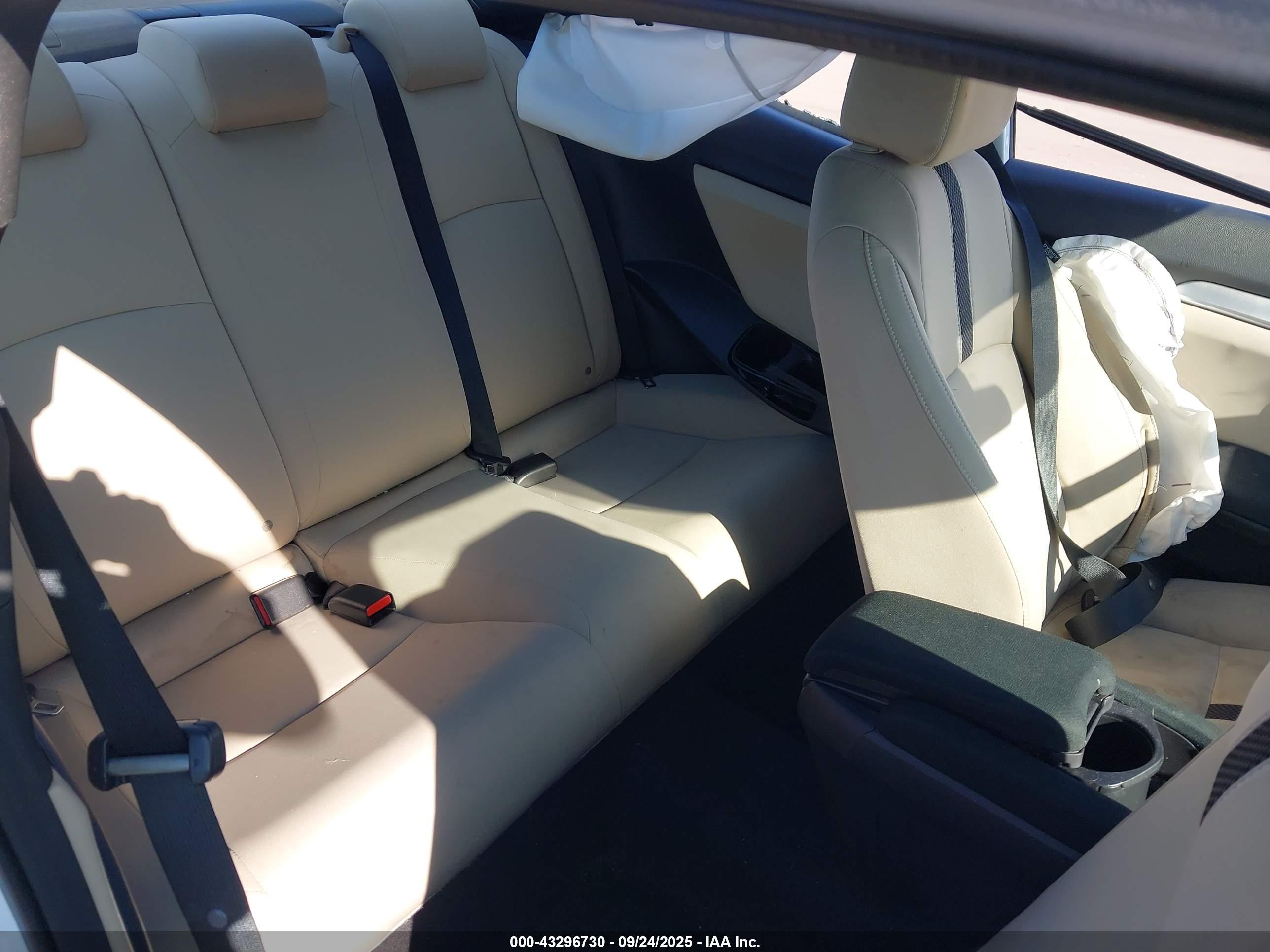 HONDA CIVIC image 8