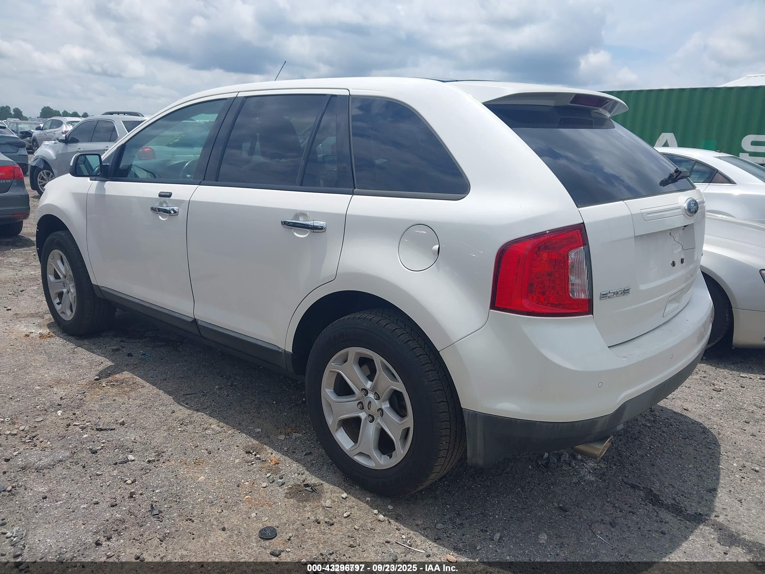FORD EDGE image 3