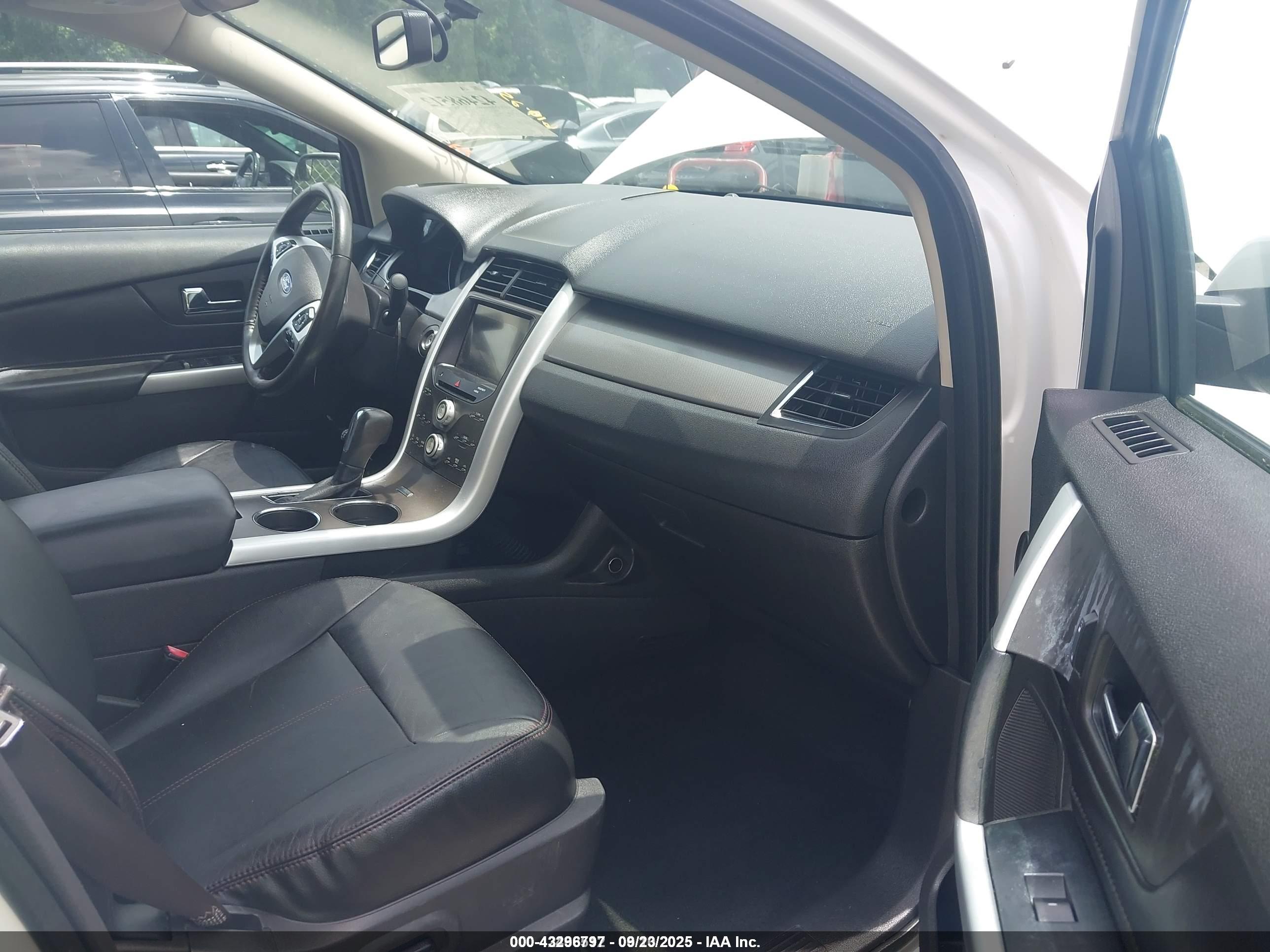 FORD EDGE image 5