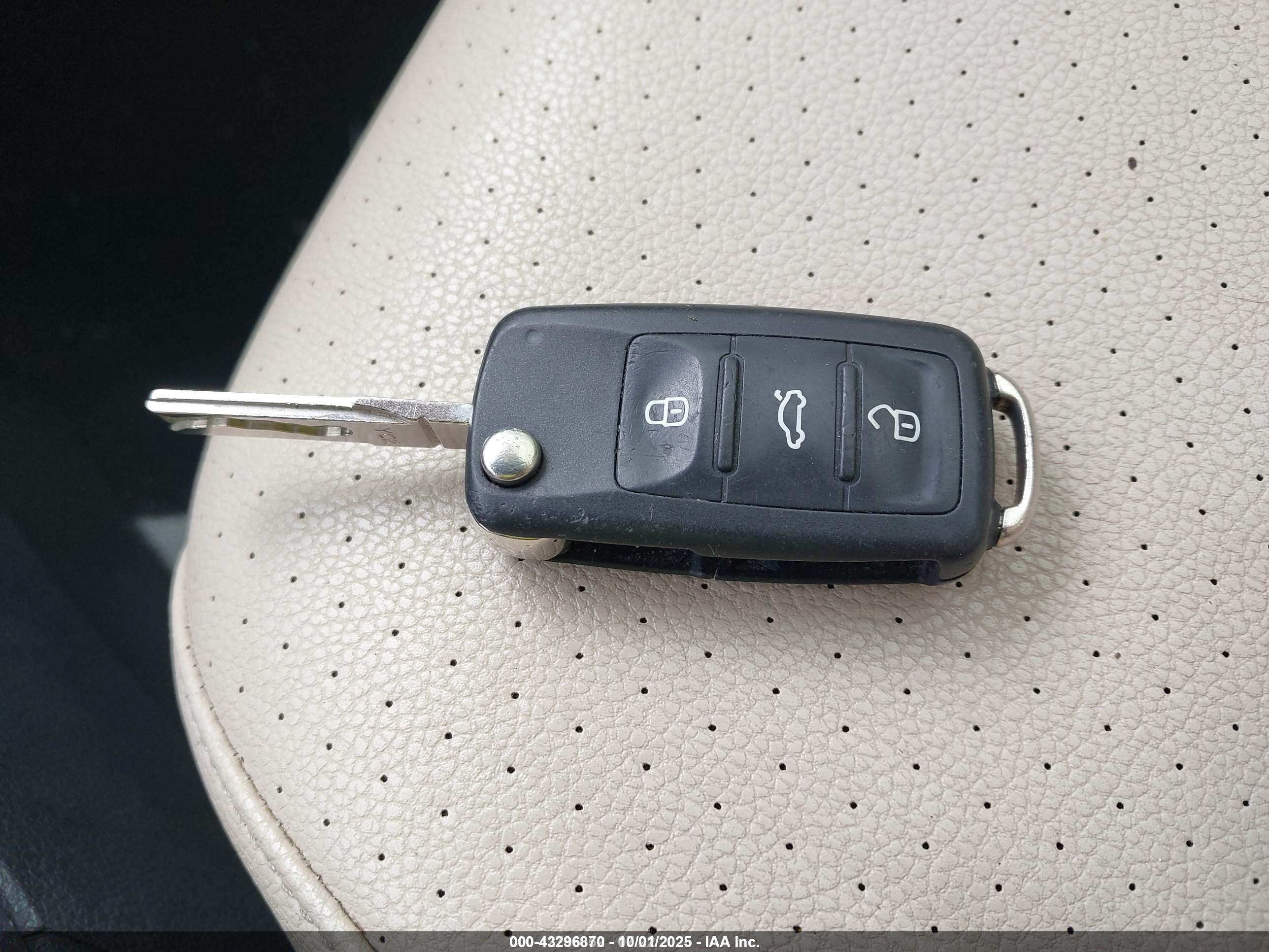 VOLKSWAGEN JETTA image 11
