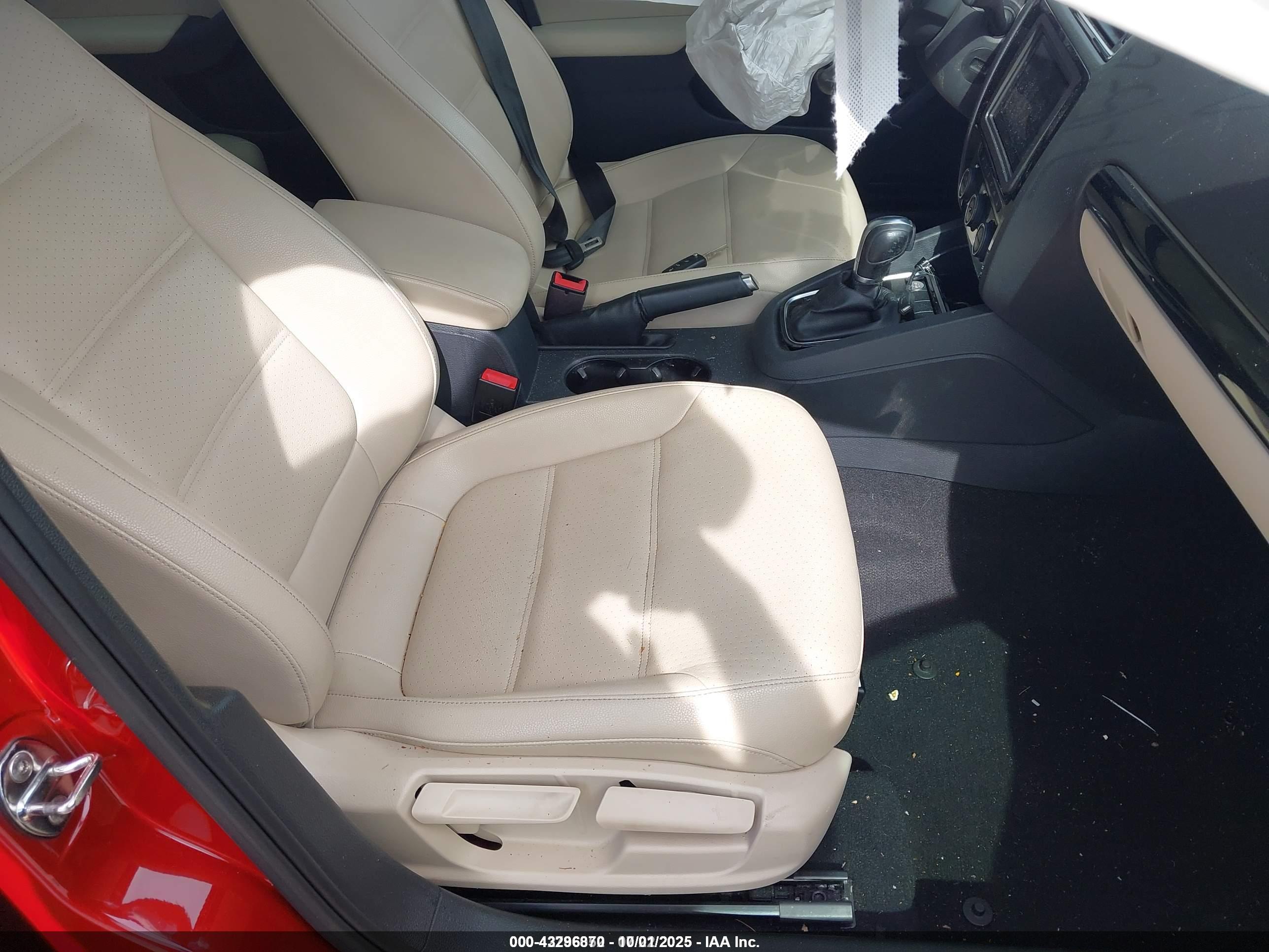 VOLKSWAGEN JETTA image 5