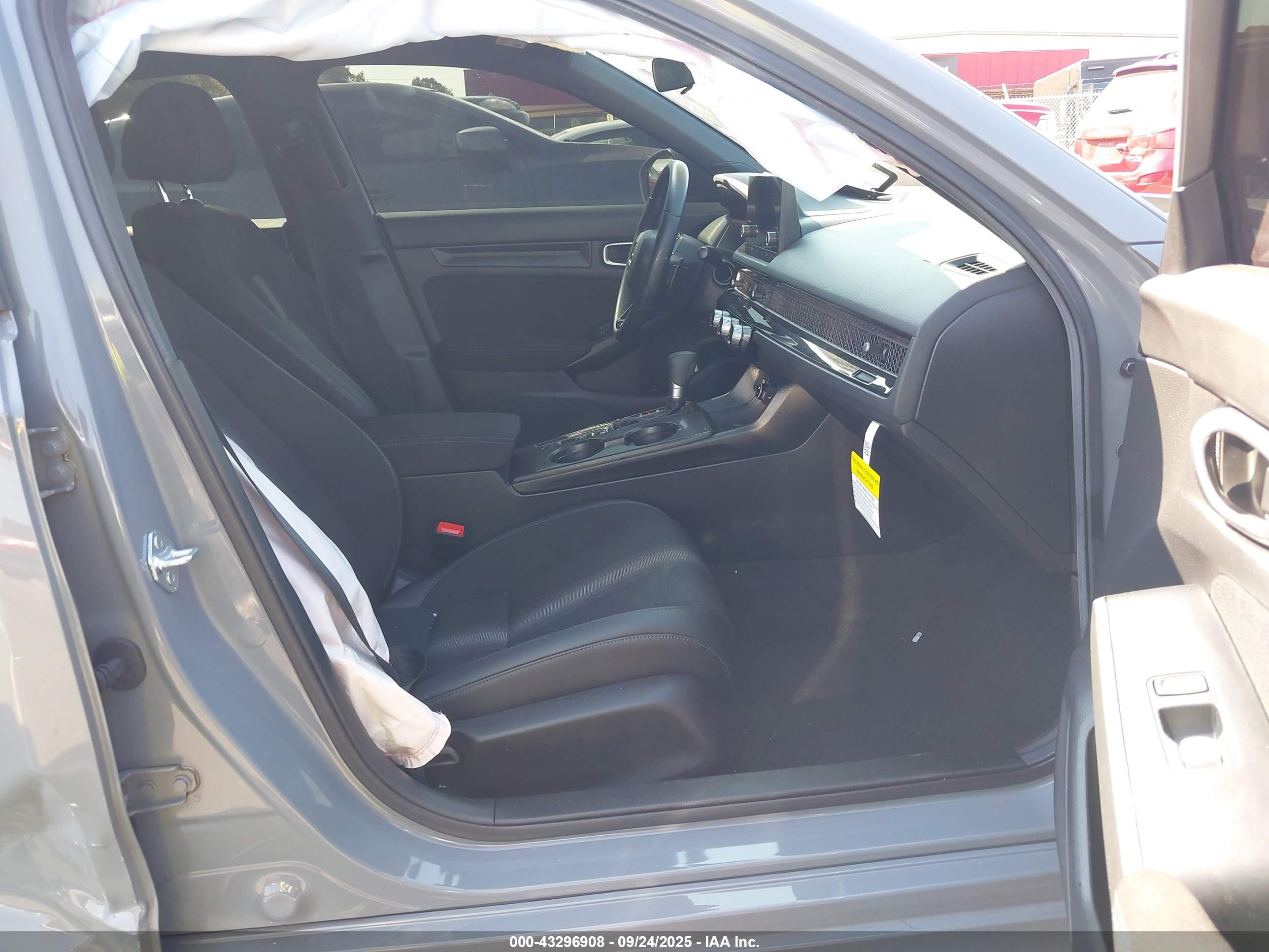 HONDA CIVIC image 5