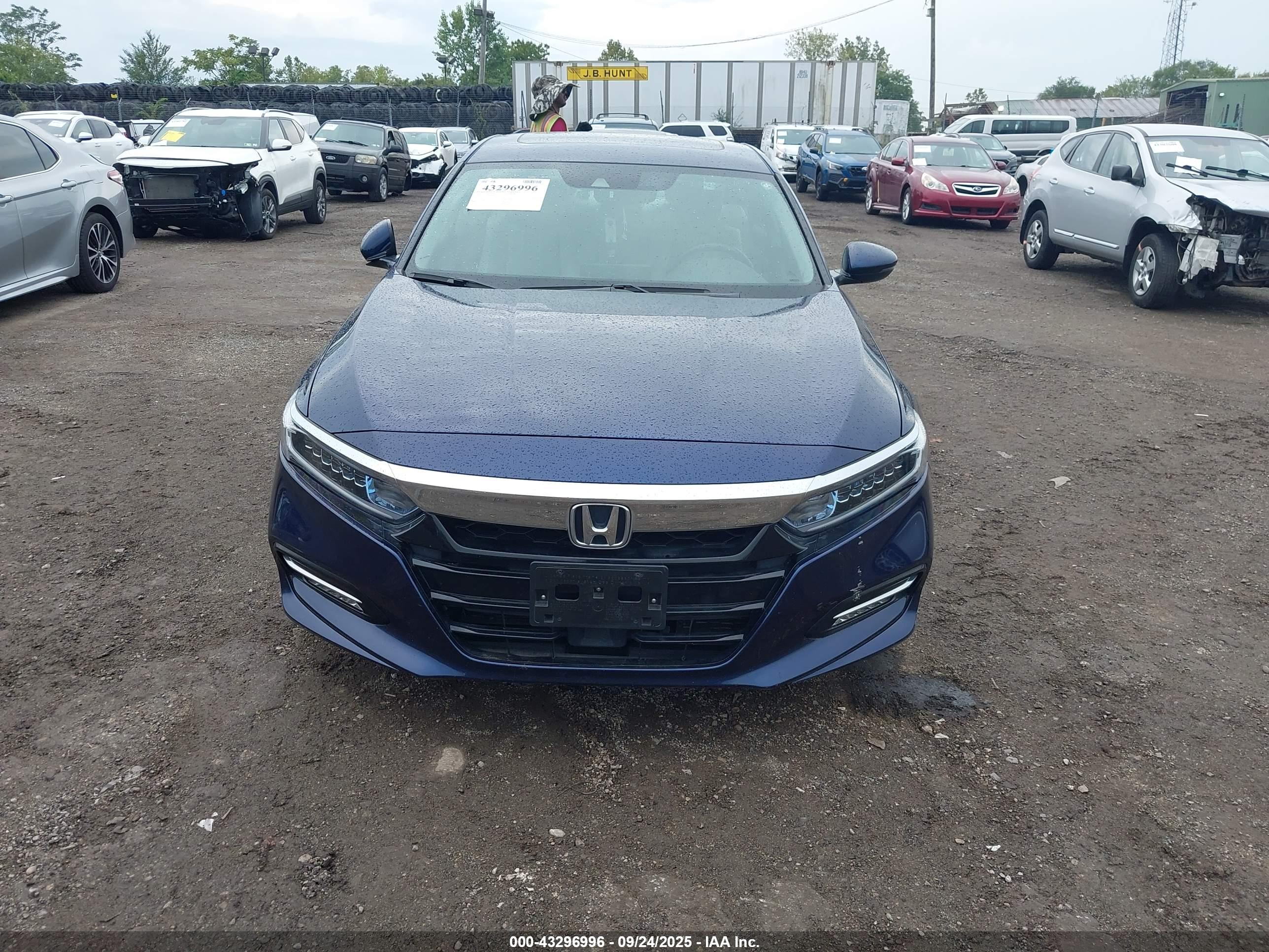 HONDA ACCORD image 6
